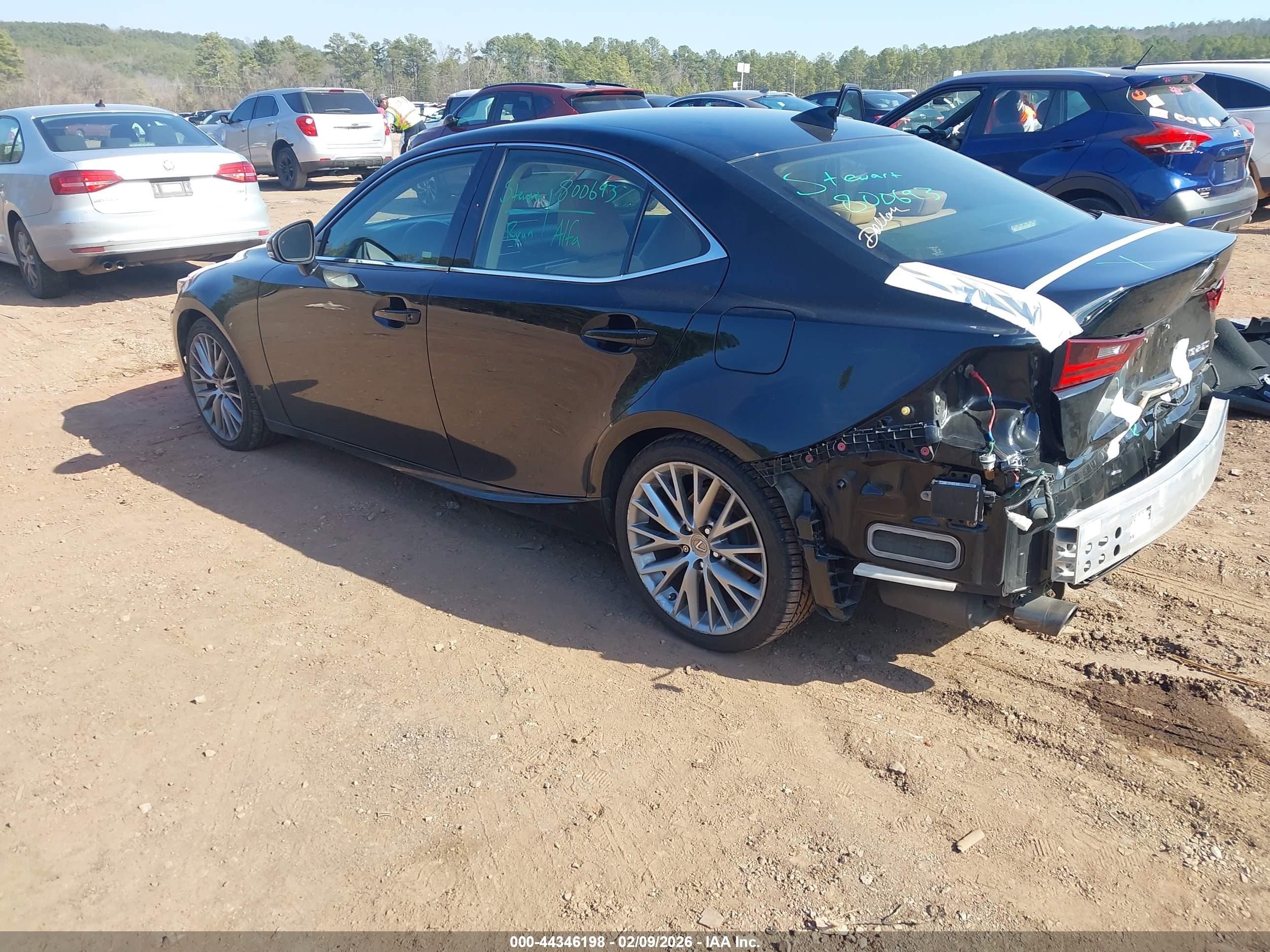 LEXUS IS image 3