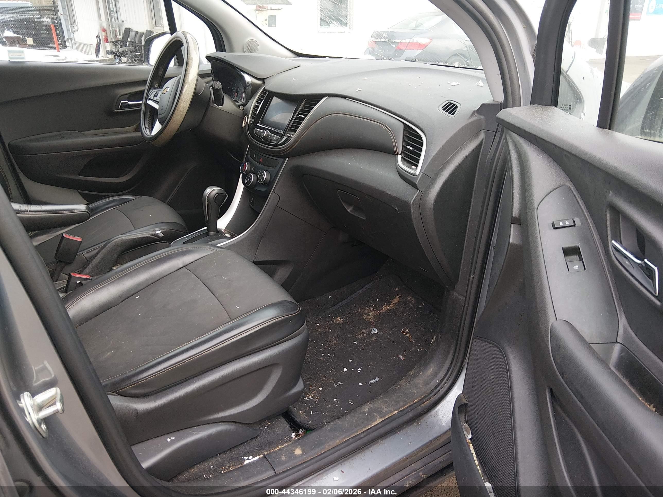 CHEVROLET TRAX image 5