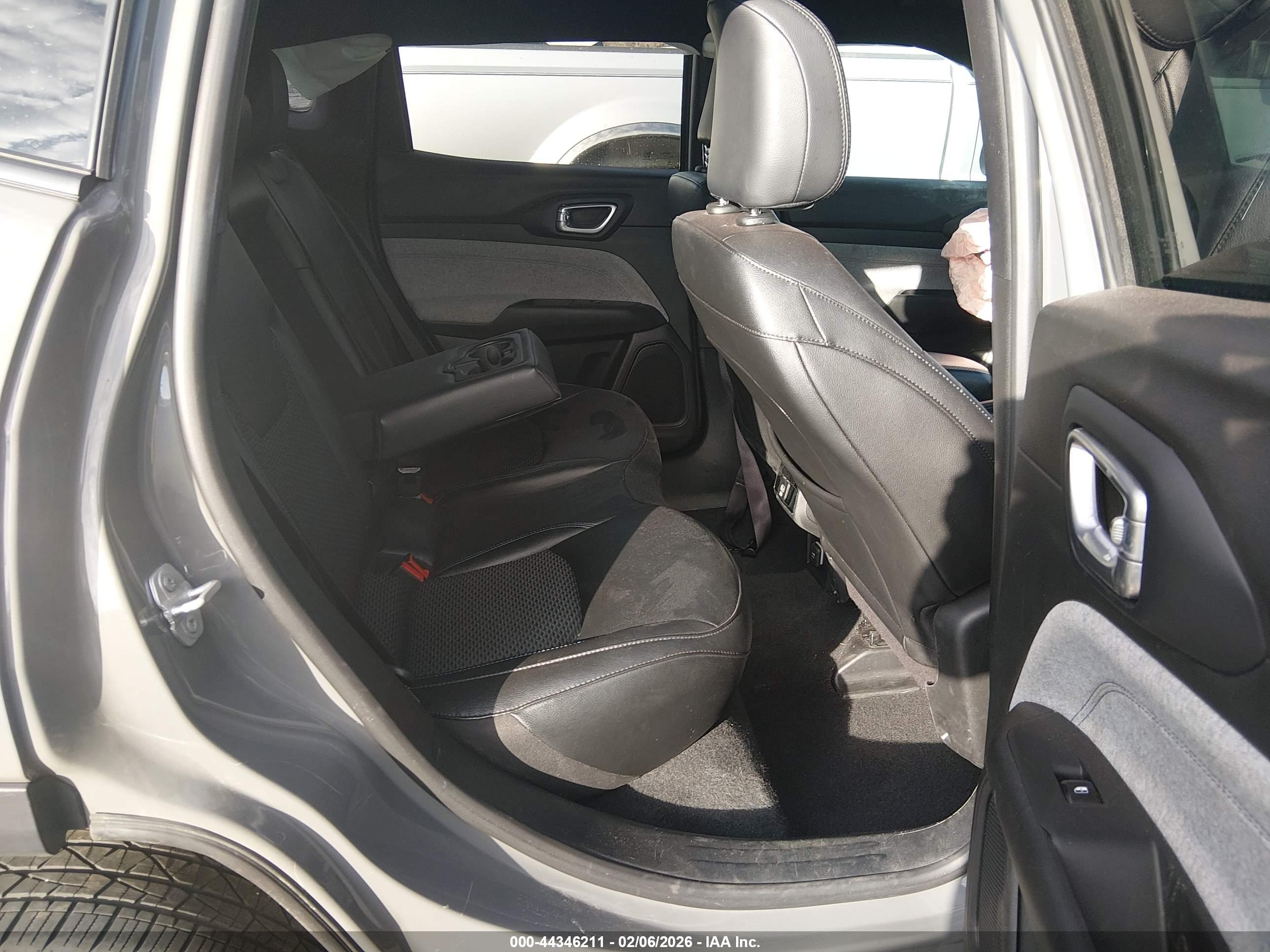 JEEP COMPASS image 8