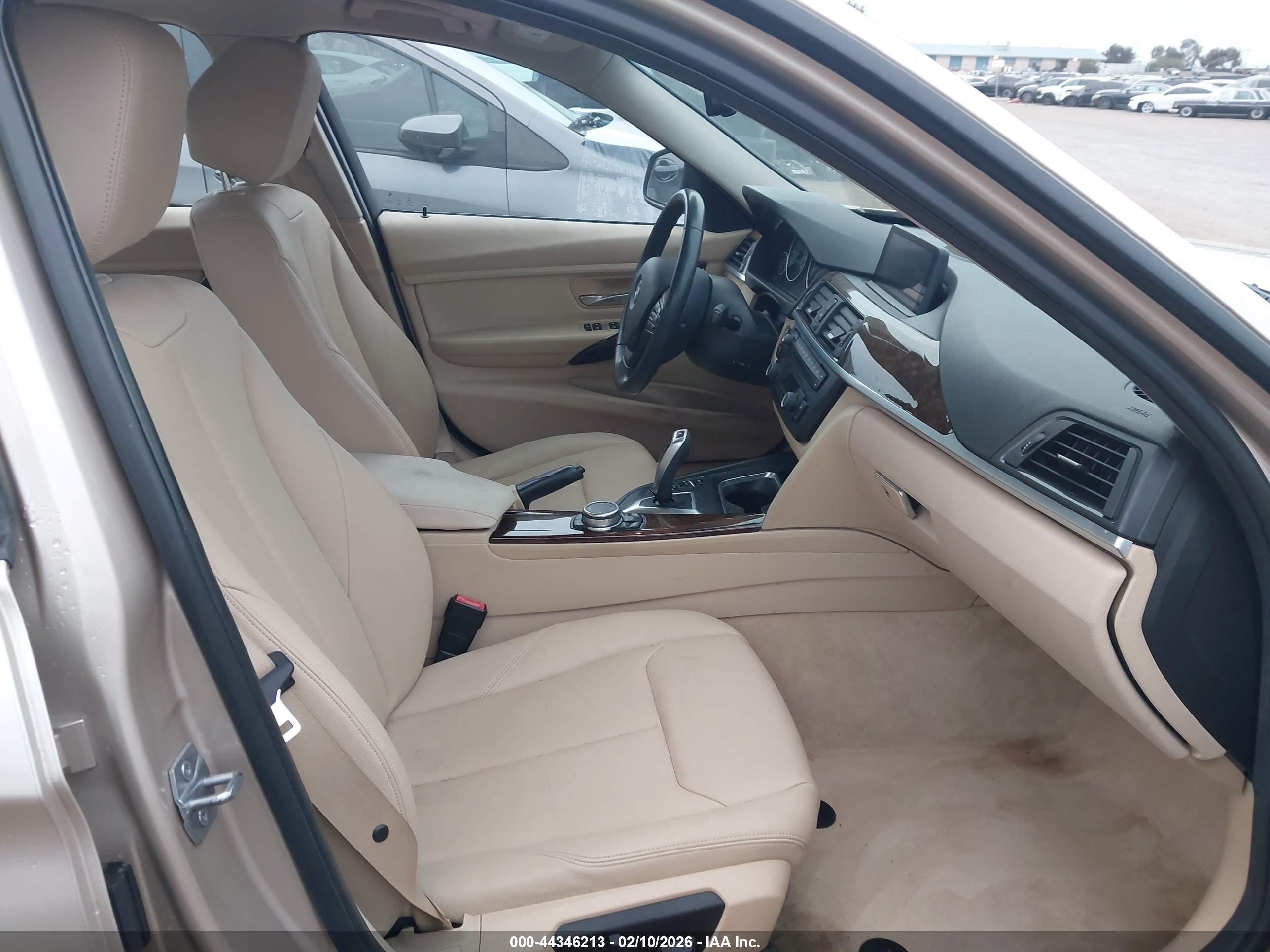 BMW 320I image 5