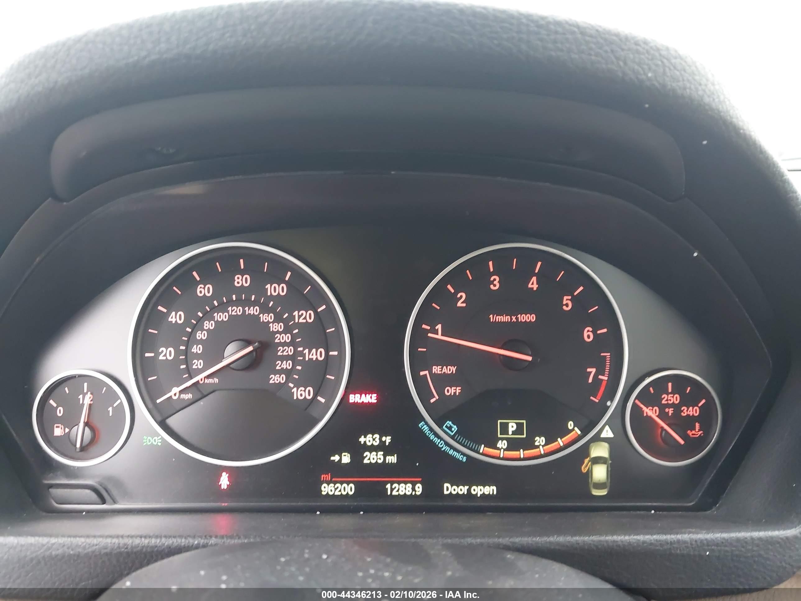 BMW 320I image 7
