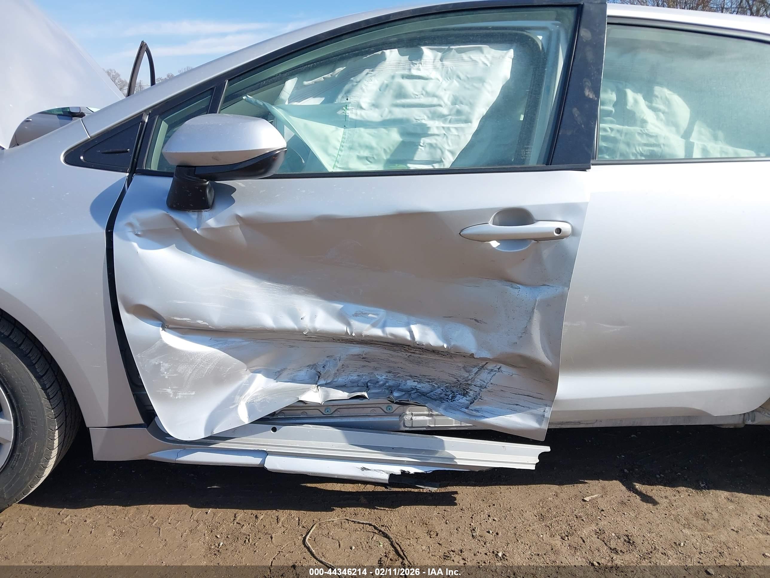 TOYOTA COROLLA image 6