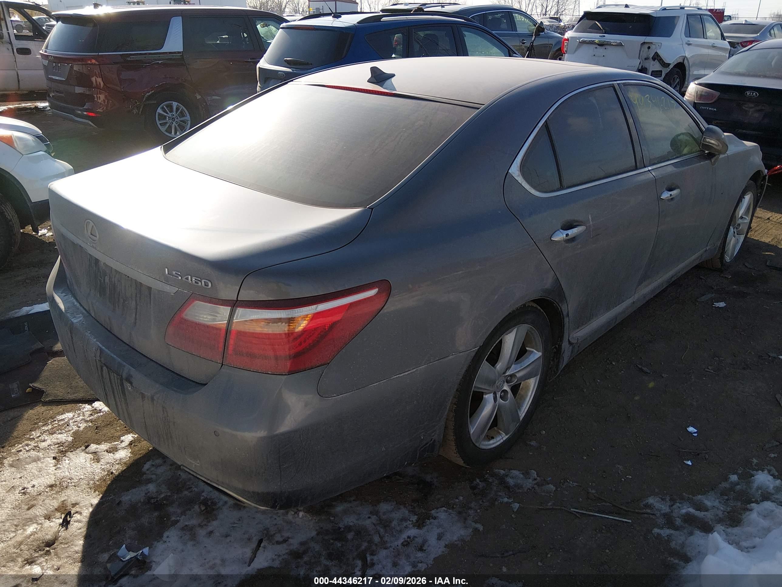 LEXUS LS image 4