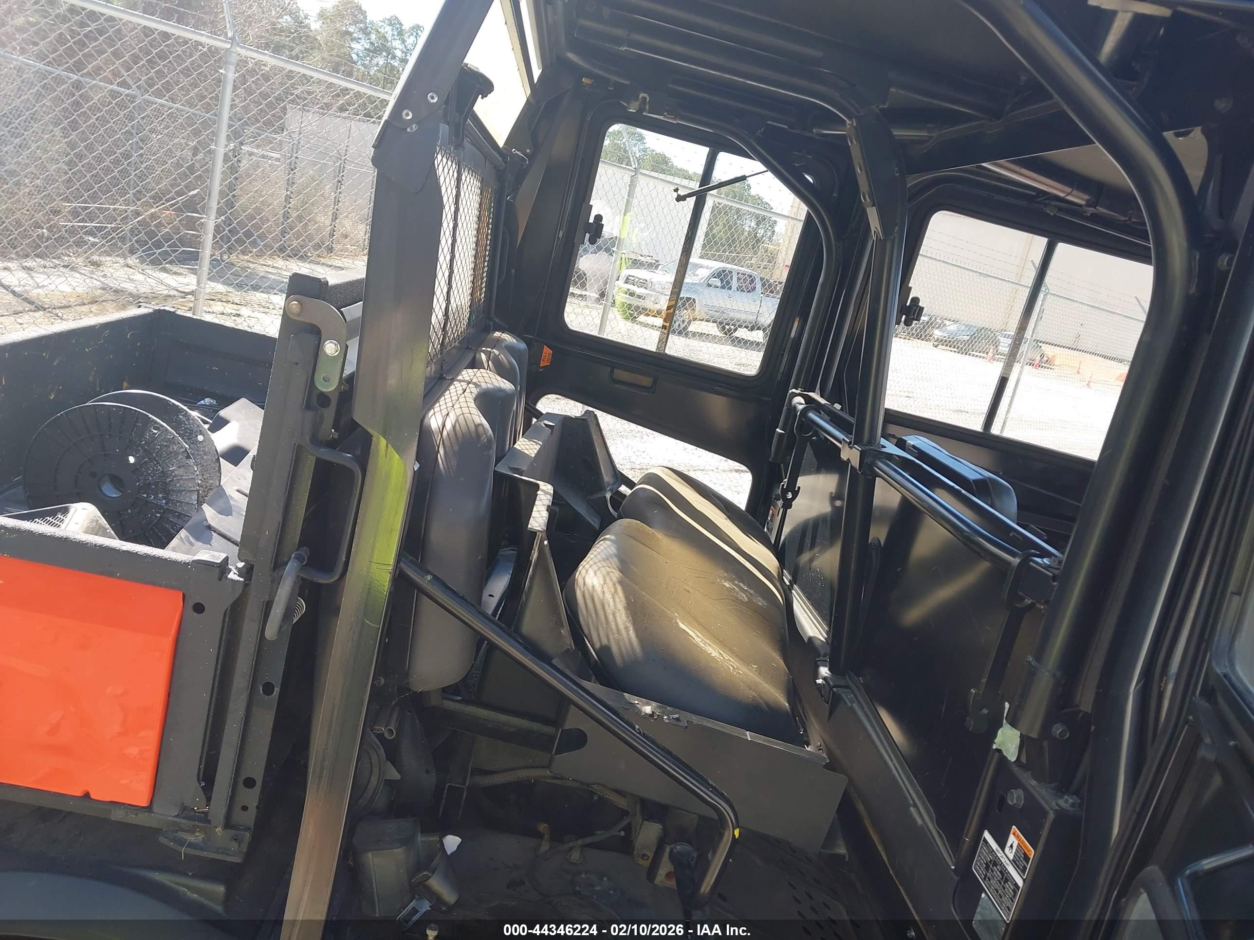 KUBOTA RTV-X1140 image 8