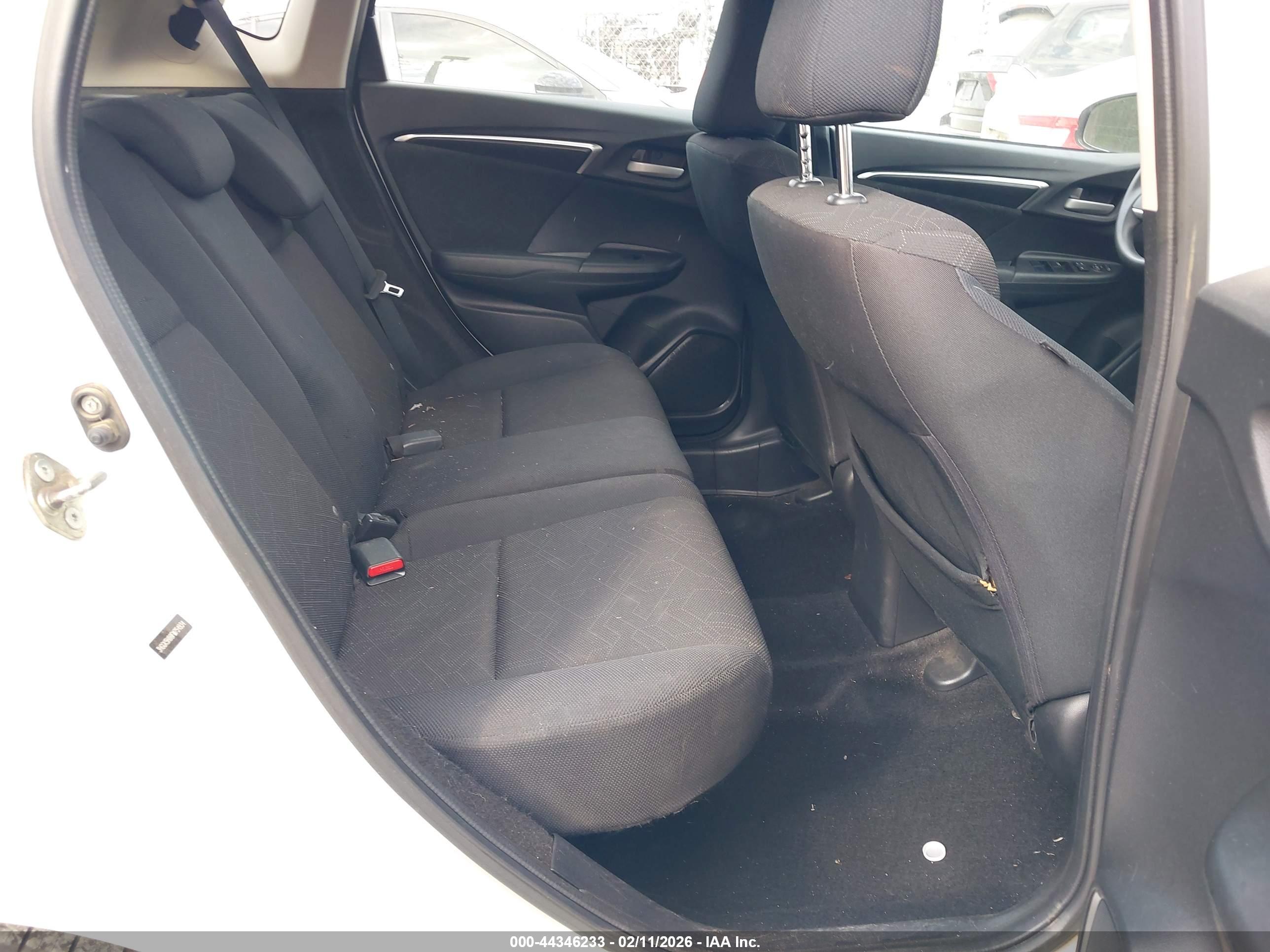 HONDA FIT image 8