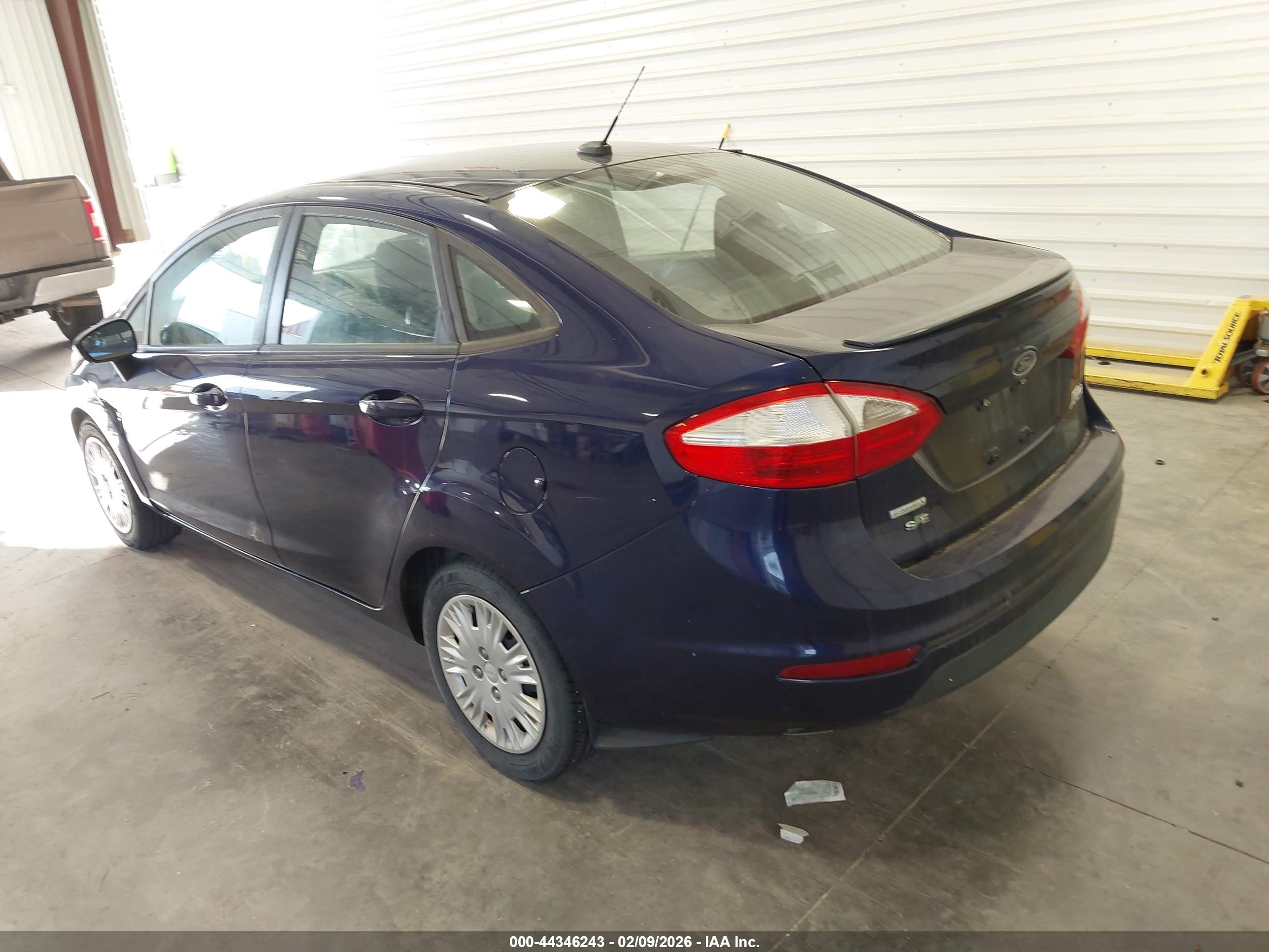 FORD FIESTA image 3