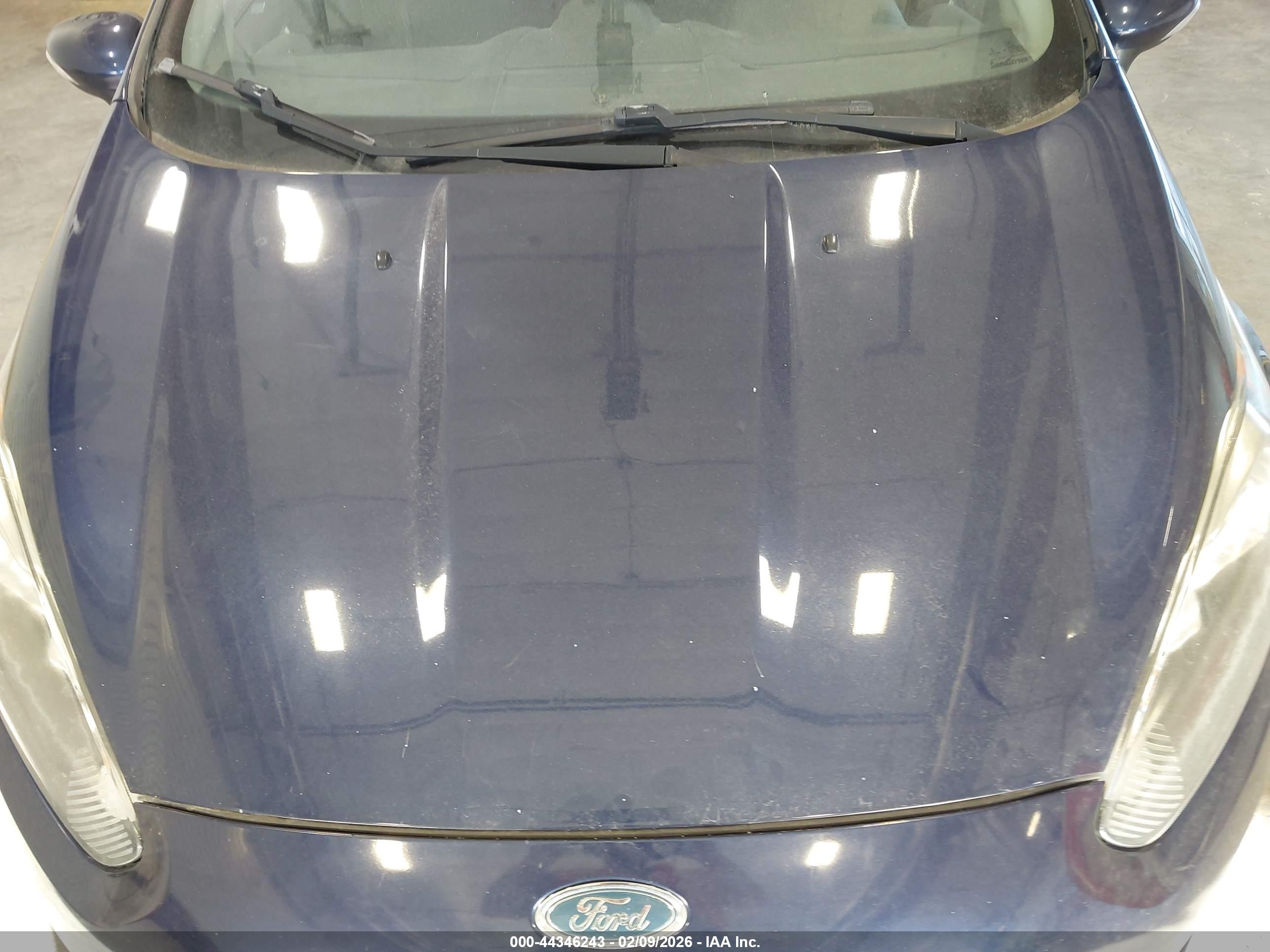 FORD FIESTA image 6