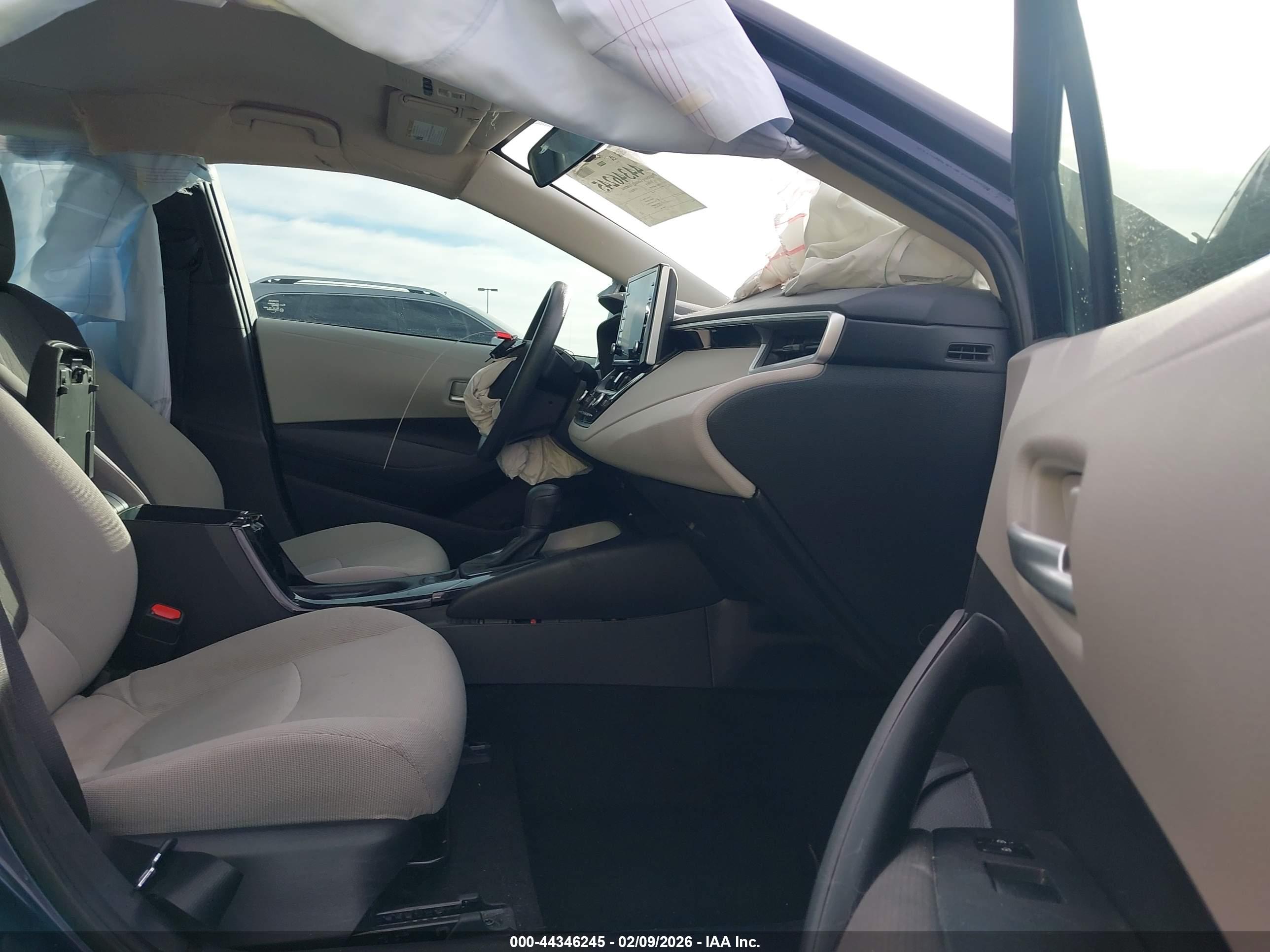 TOYOTA COROLLA image 5