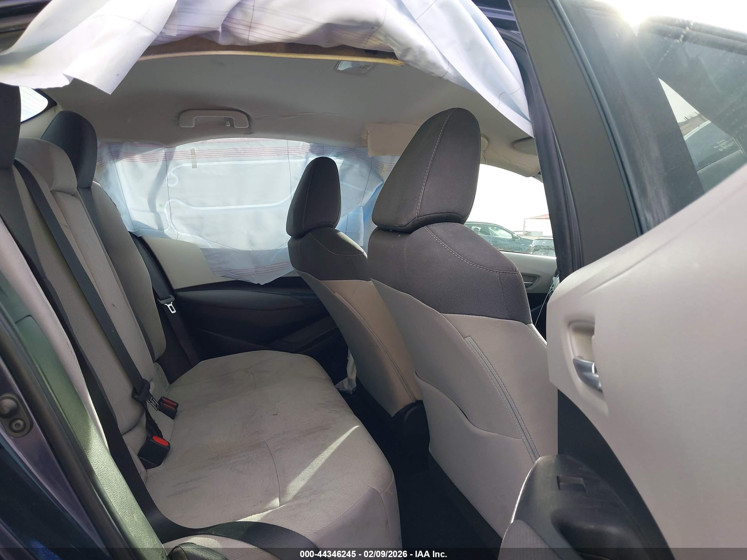 TOYOTA COROLLA image 8