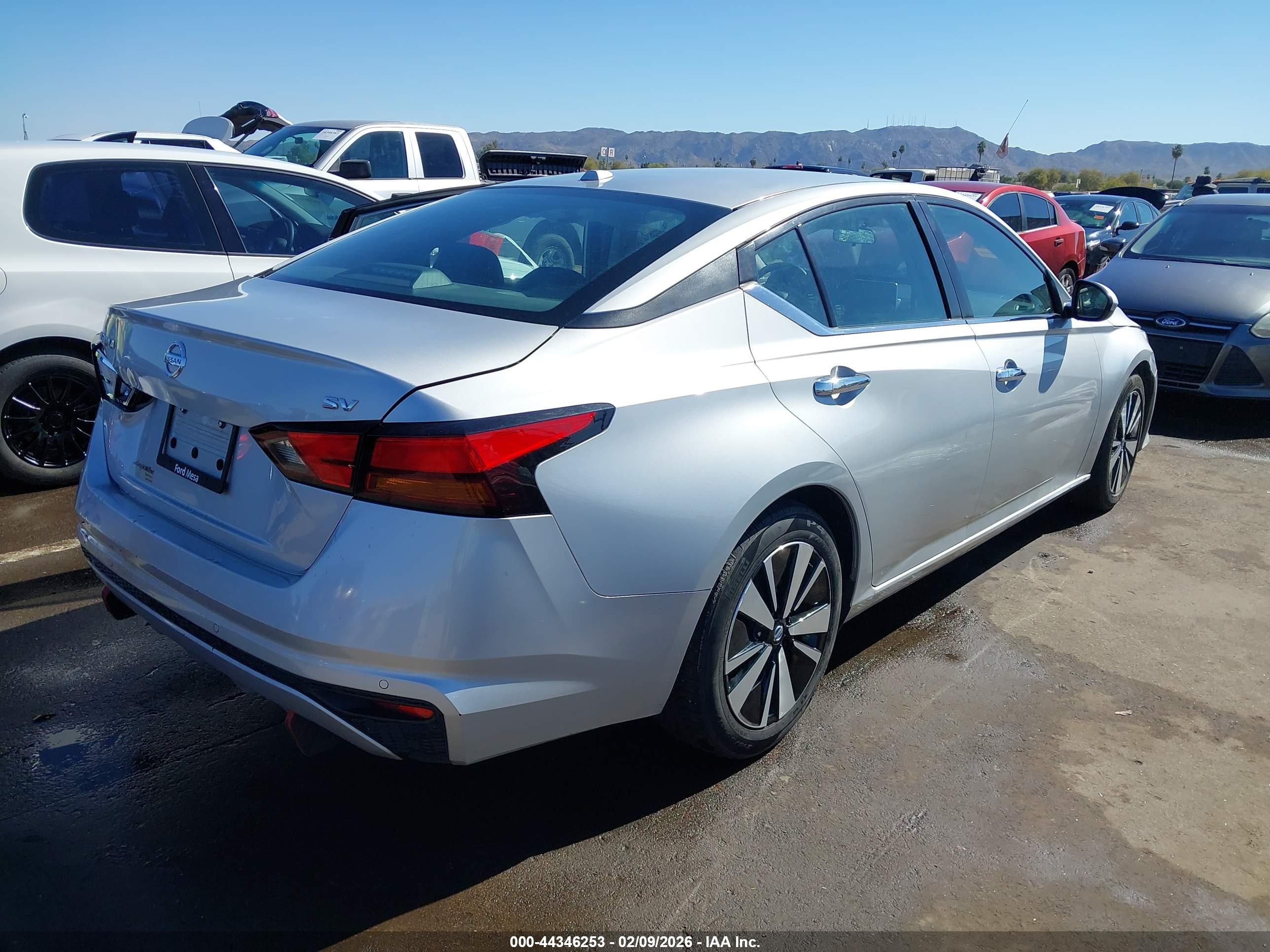 NISSAN ALTIMA image 4