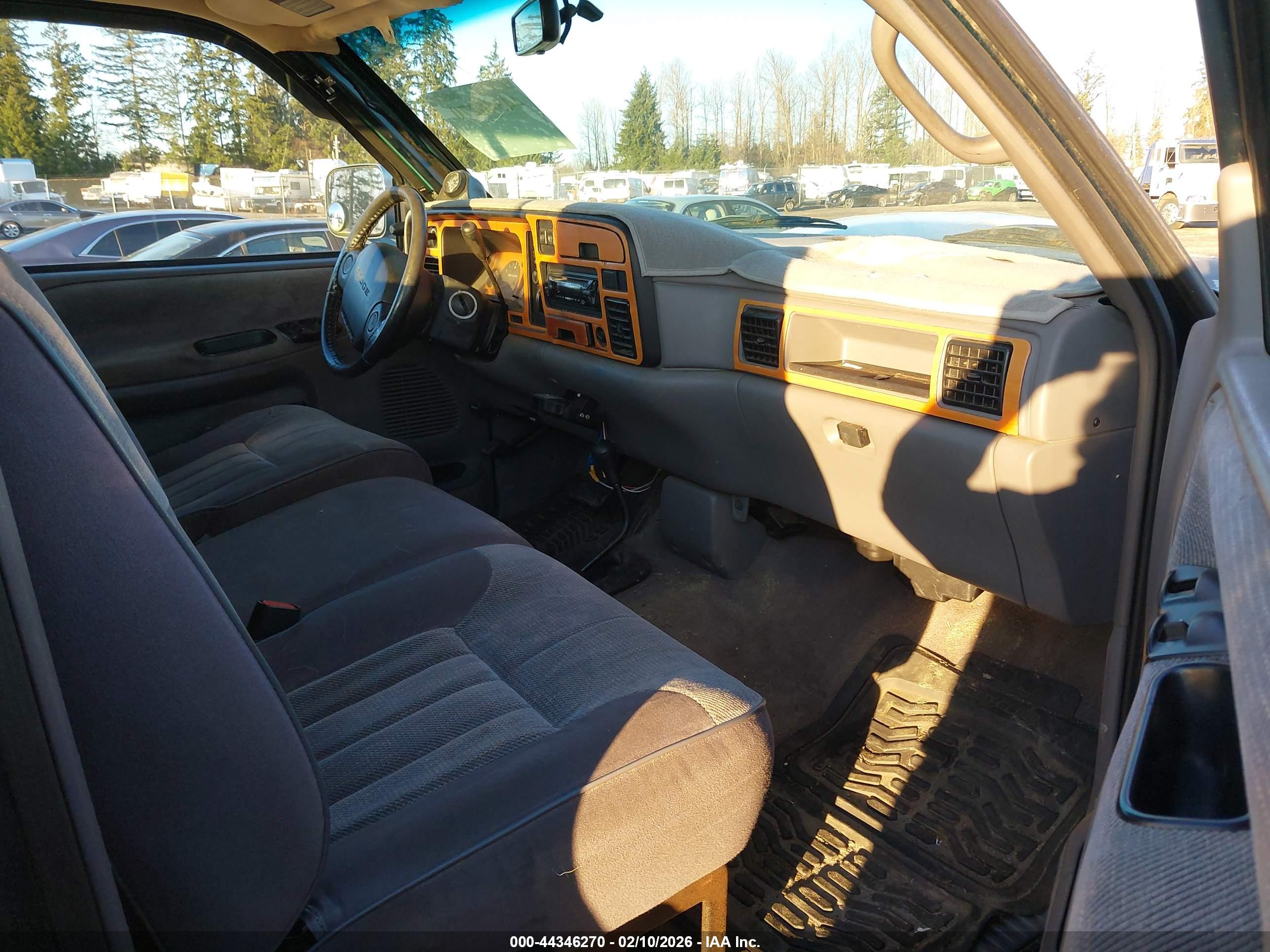 DODGE RAM image 5