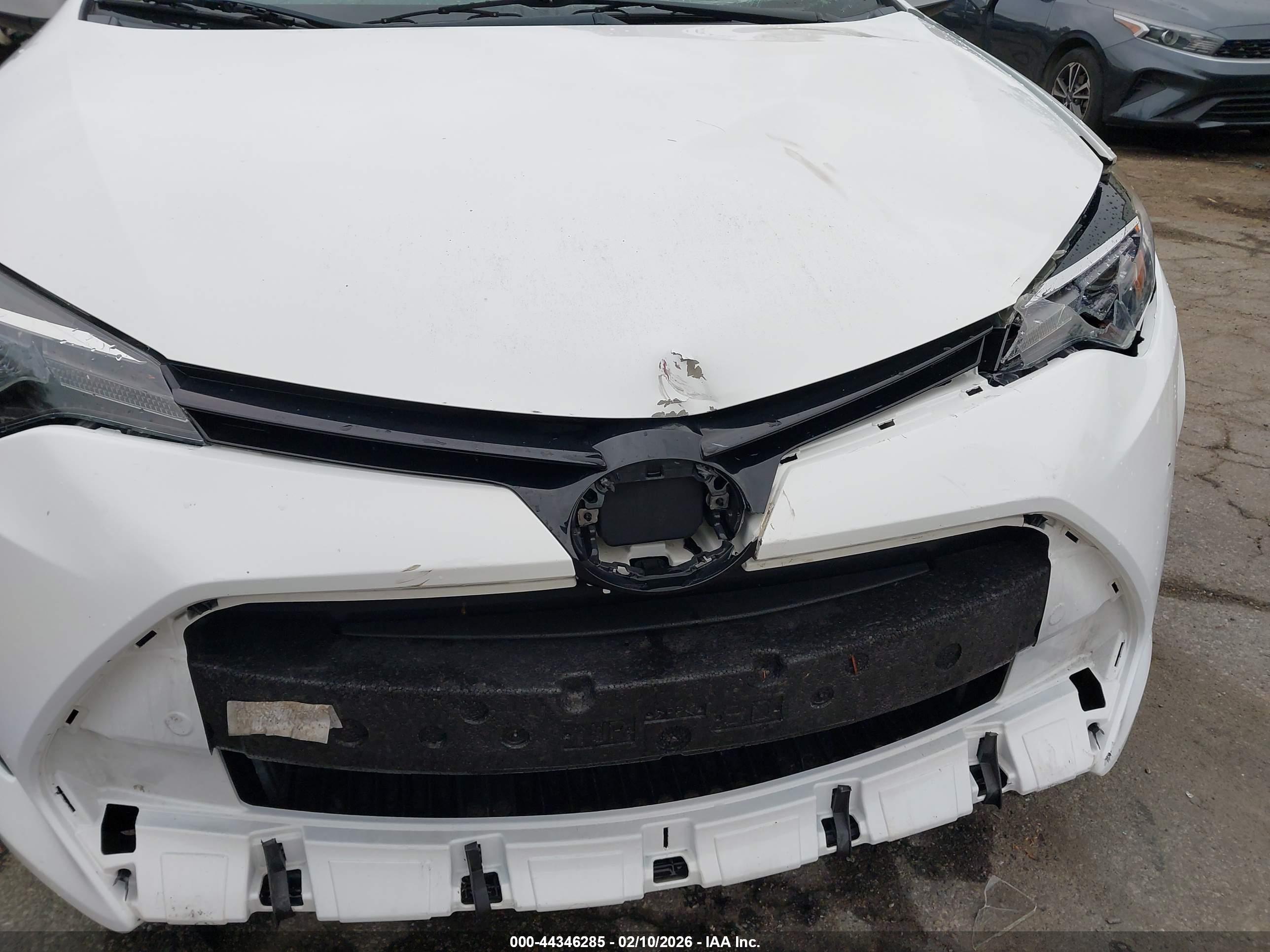 TOYOTA COROLLA image 6