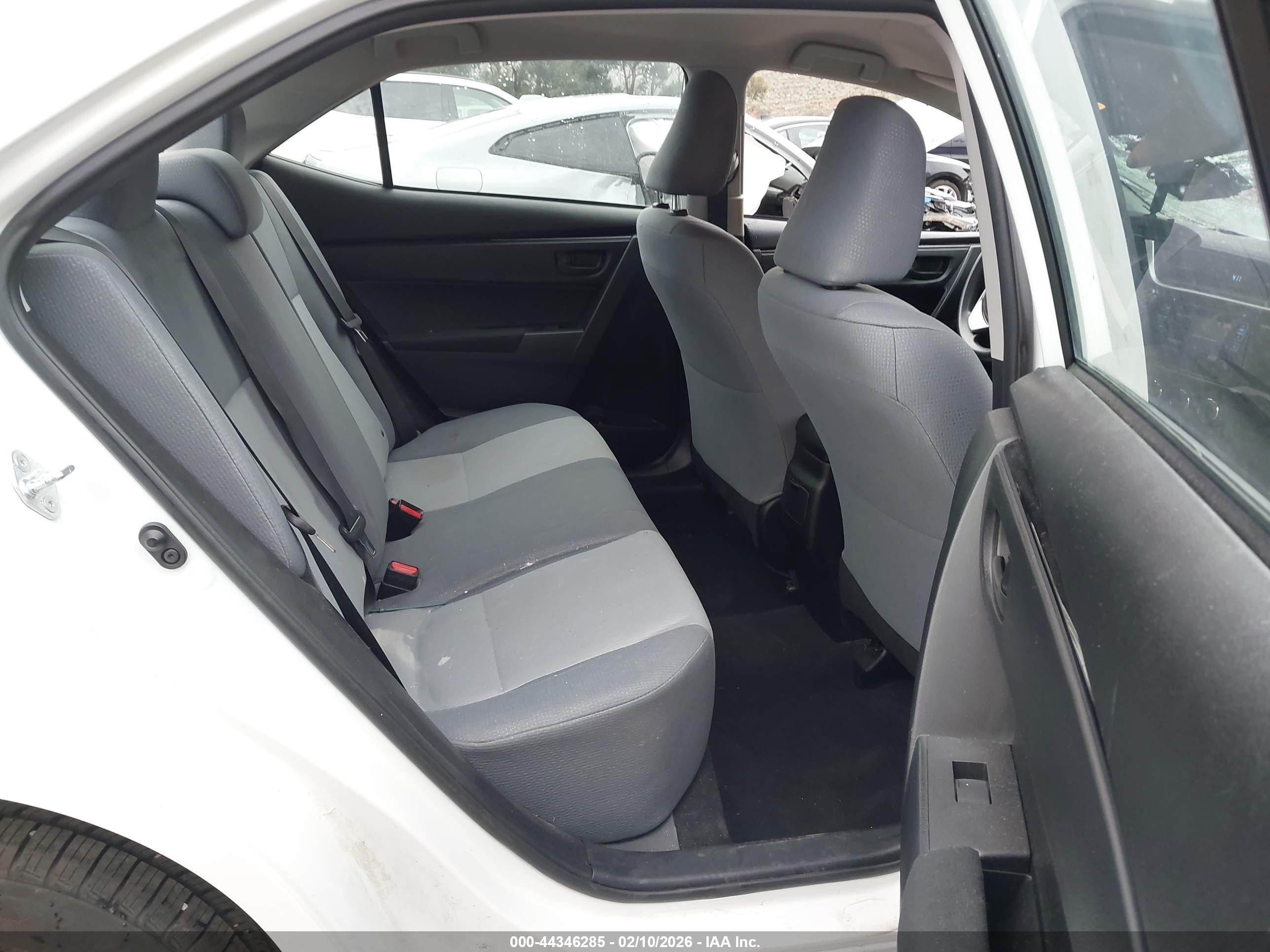 TOYOTA COROLLA image 8