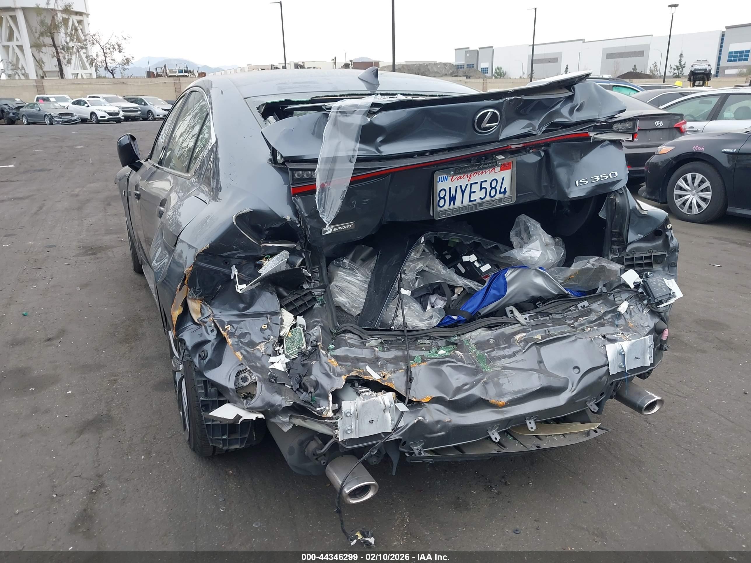 LEXUS IS image 6