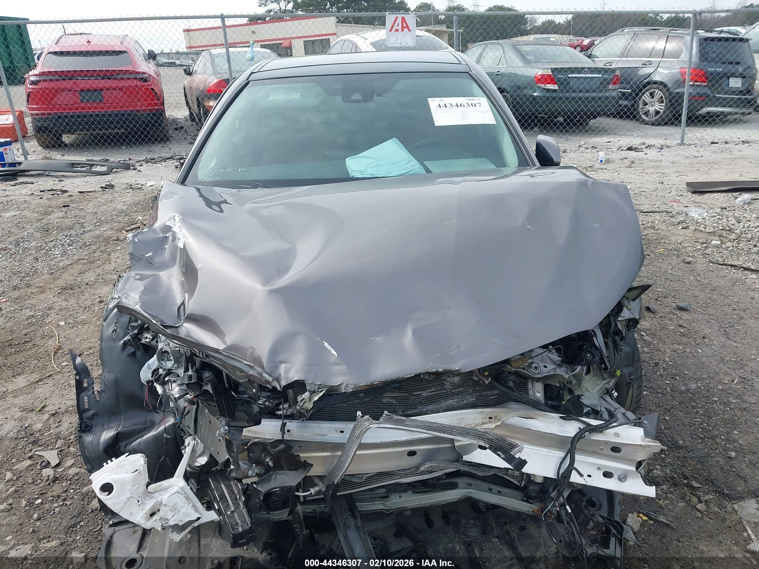 TOYOTA CAMRY image 6