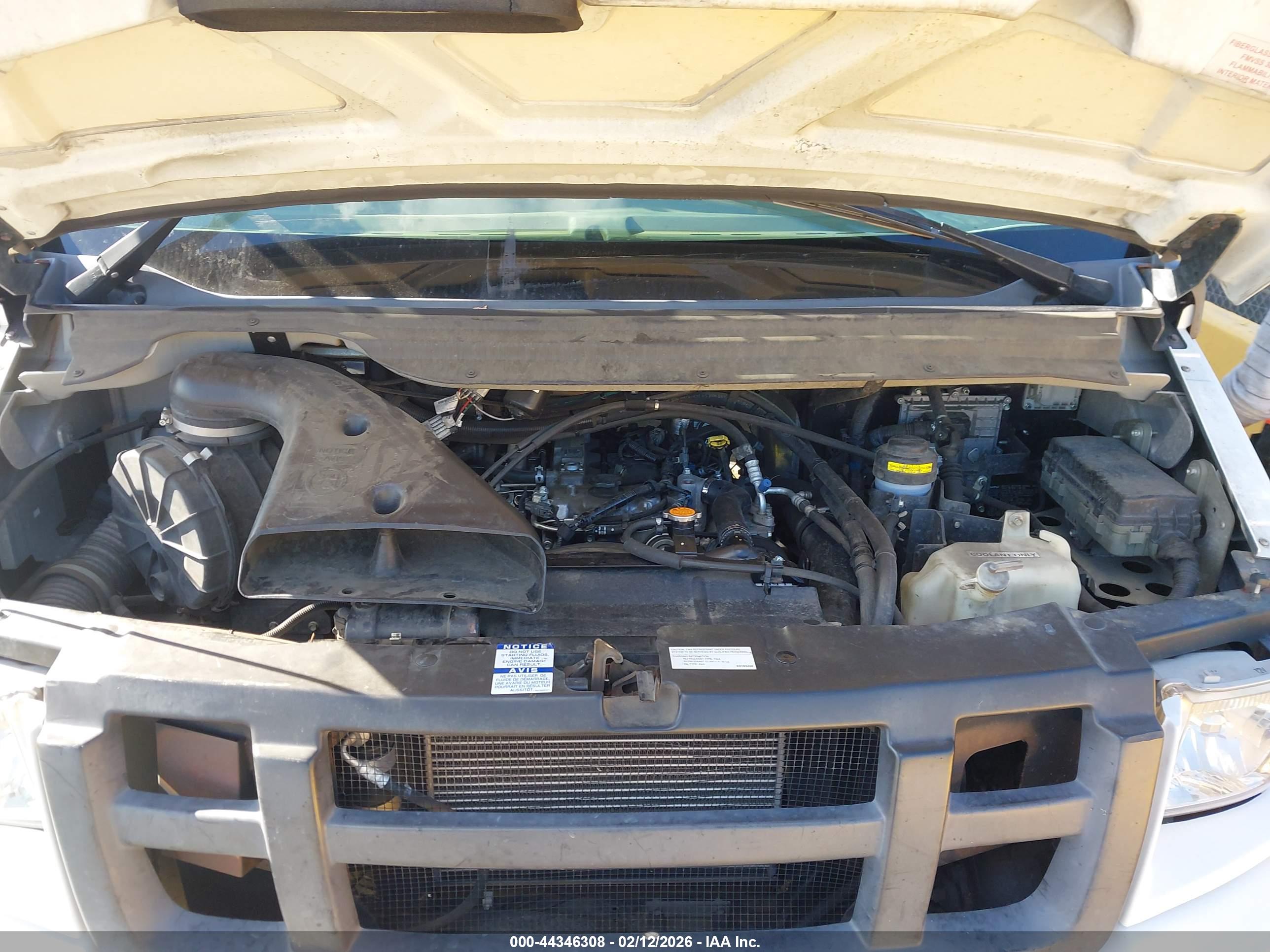 ISUZU NPR image 10