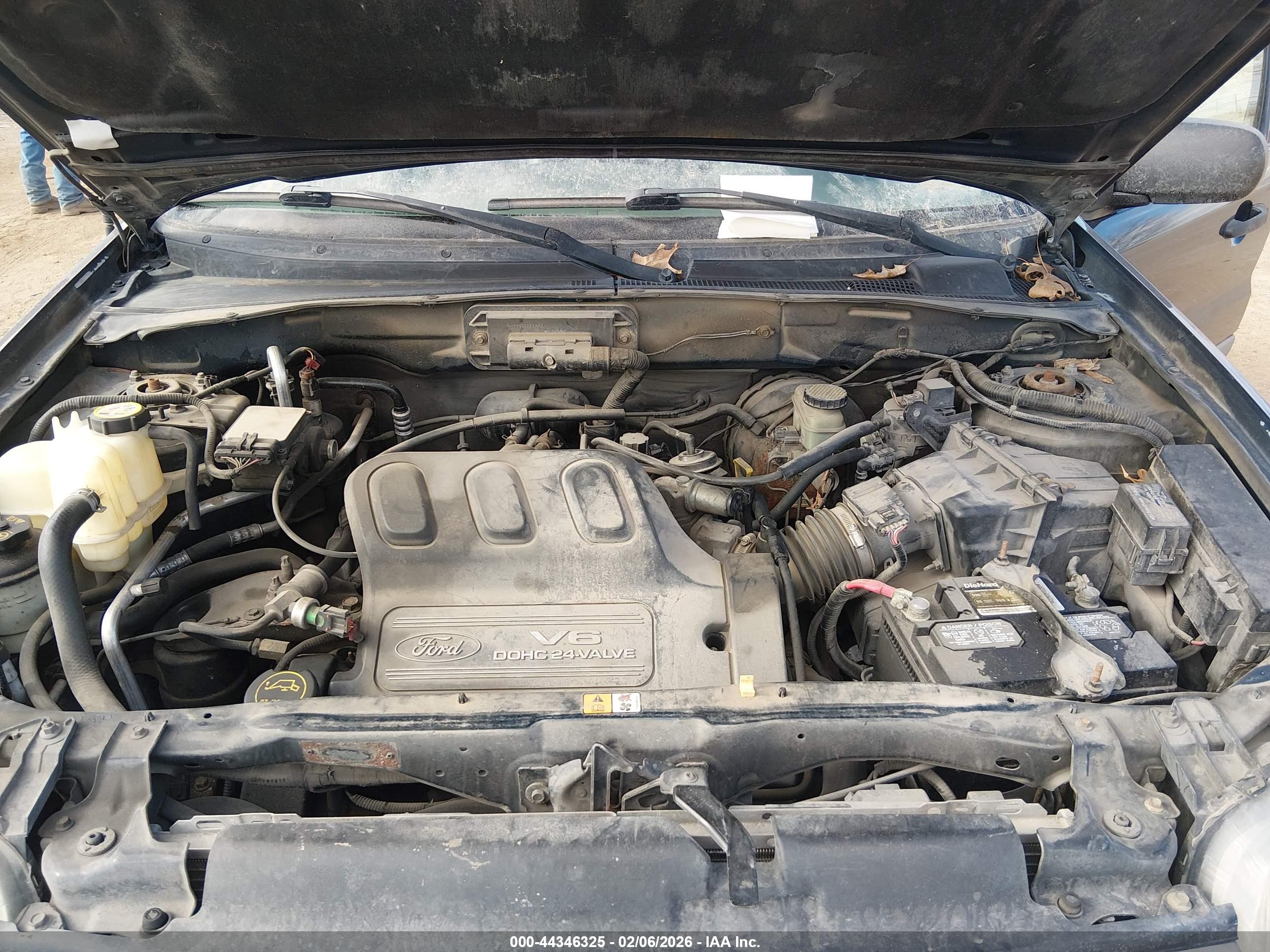 FORD ESCAPE image 10