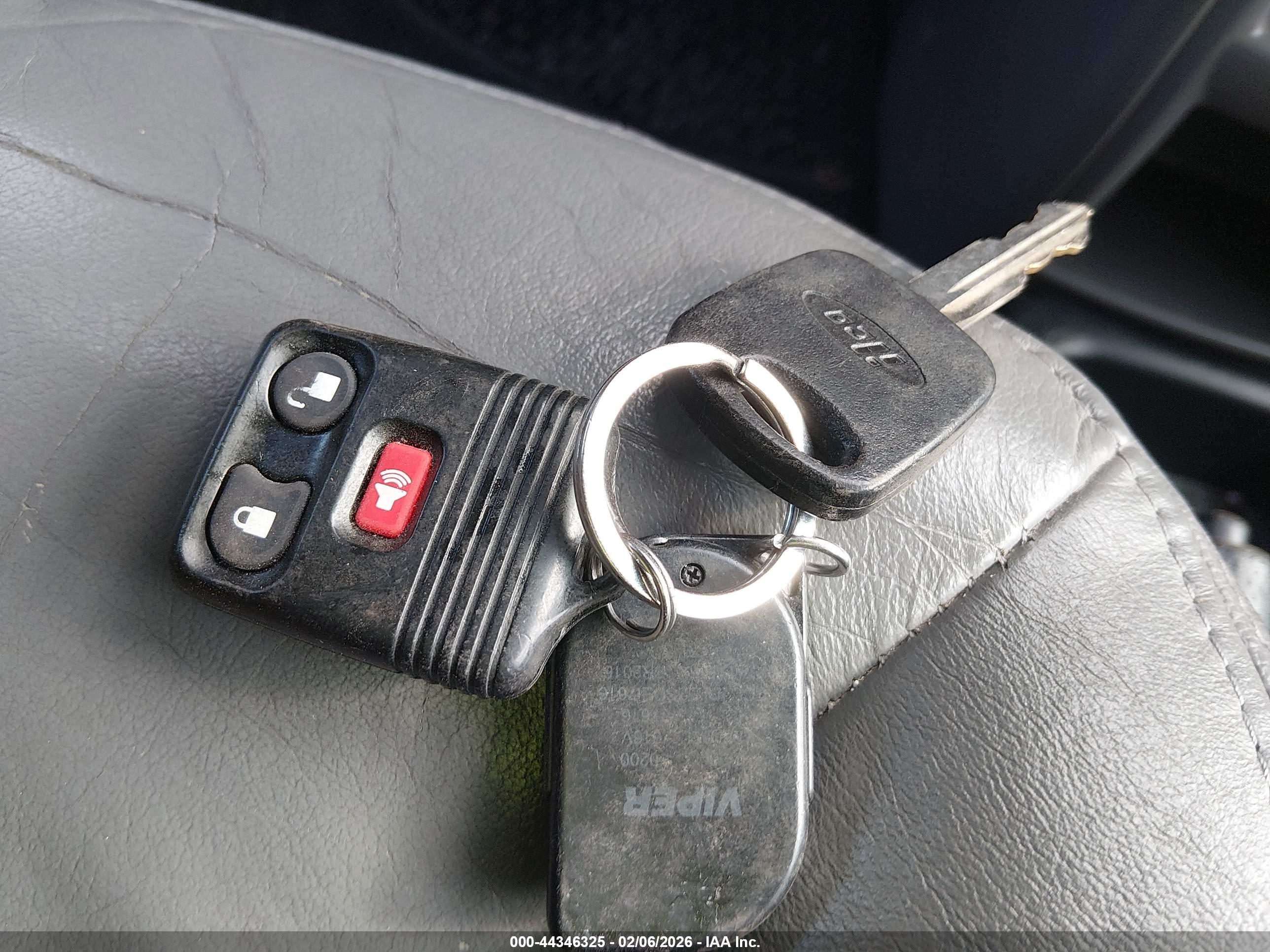 FORD ESCAPE image 11