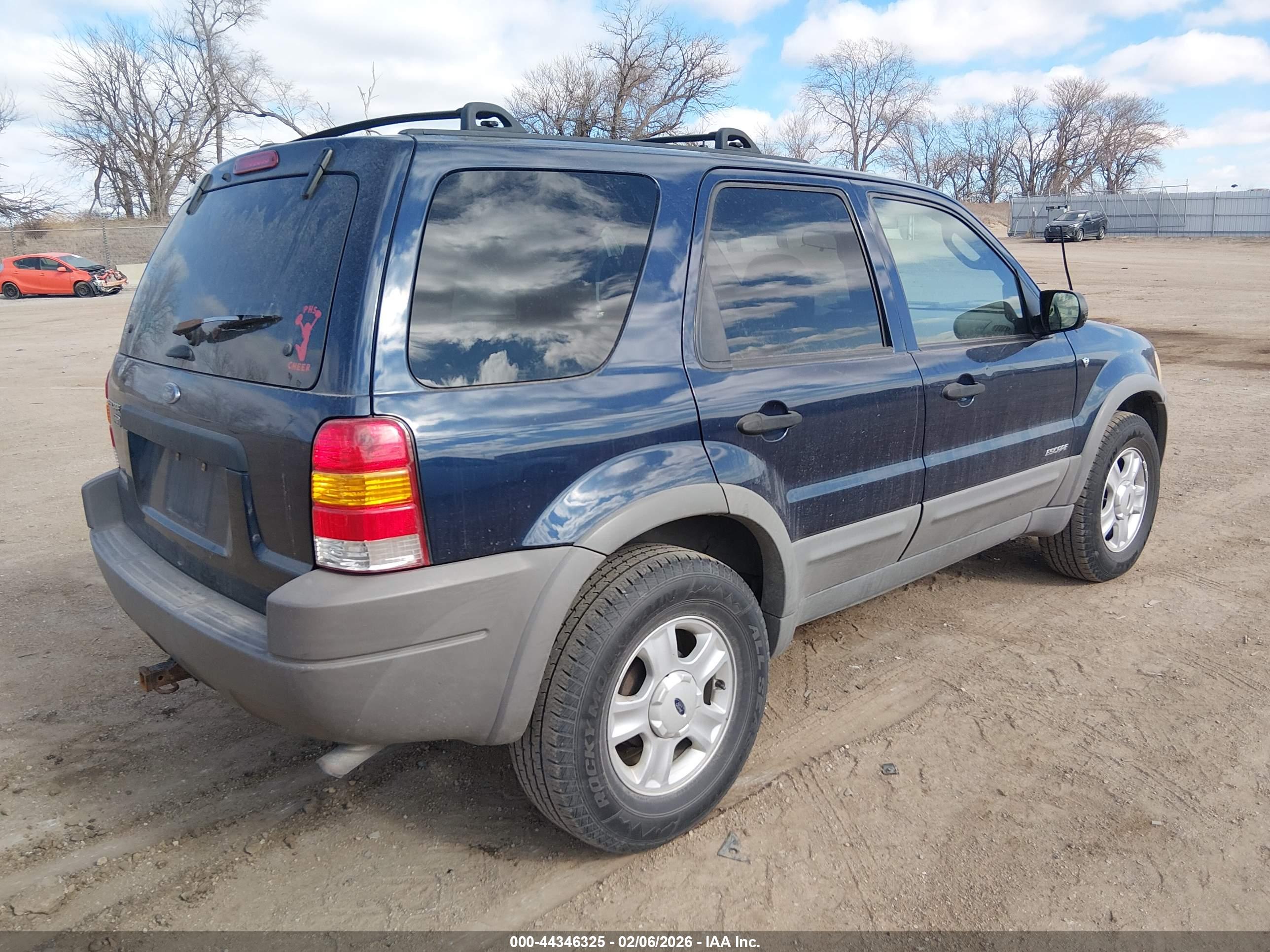 FORD ESCAPE image 4