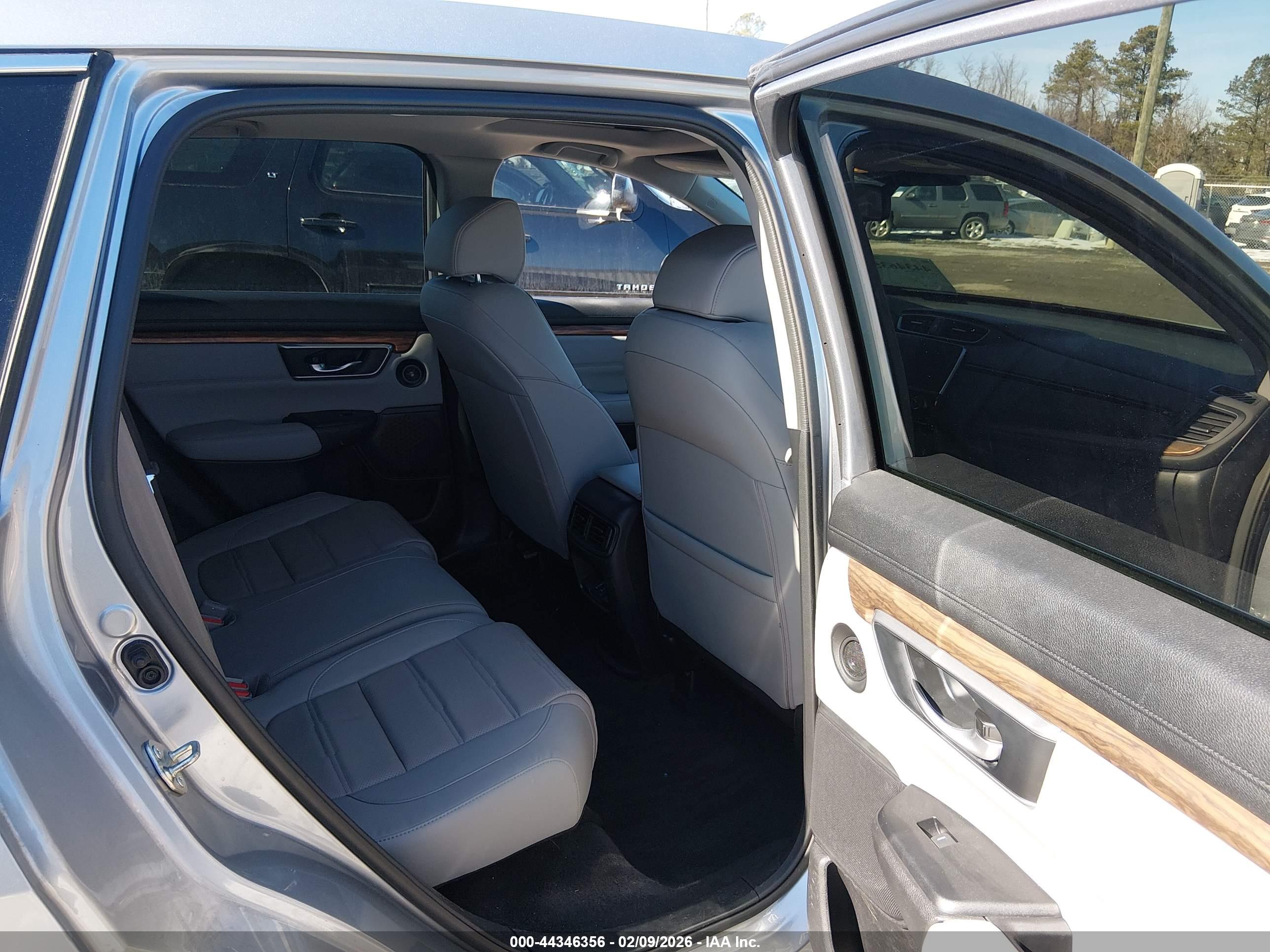 HONDA CR-V image 8