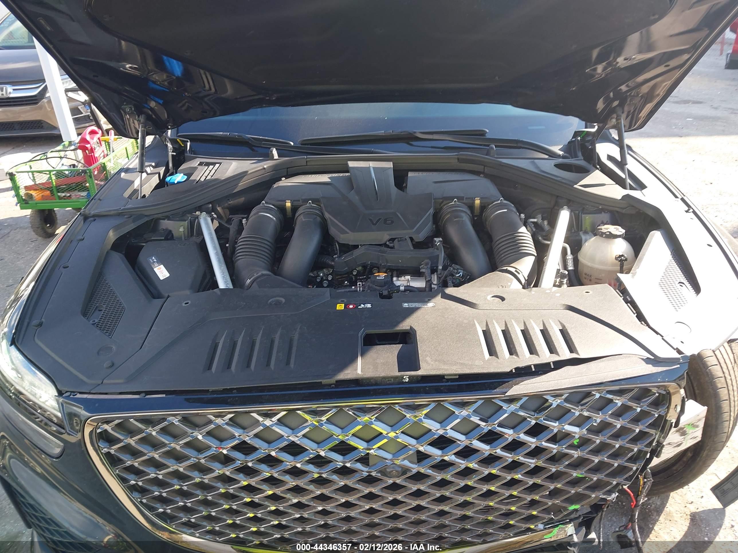 GENESIS GV70 image 10