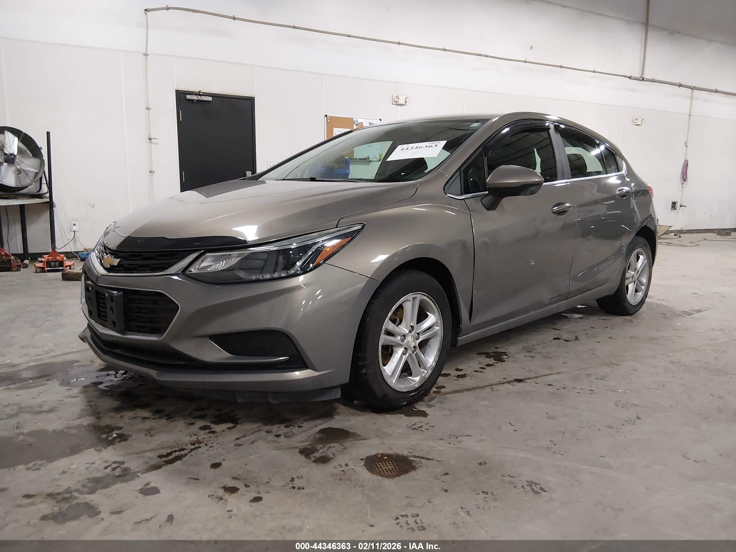 CHEVROLET CRUZE image 2
