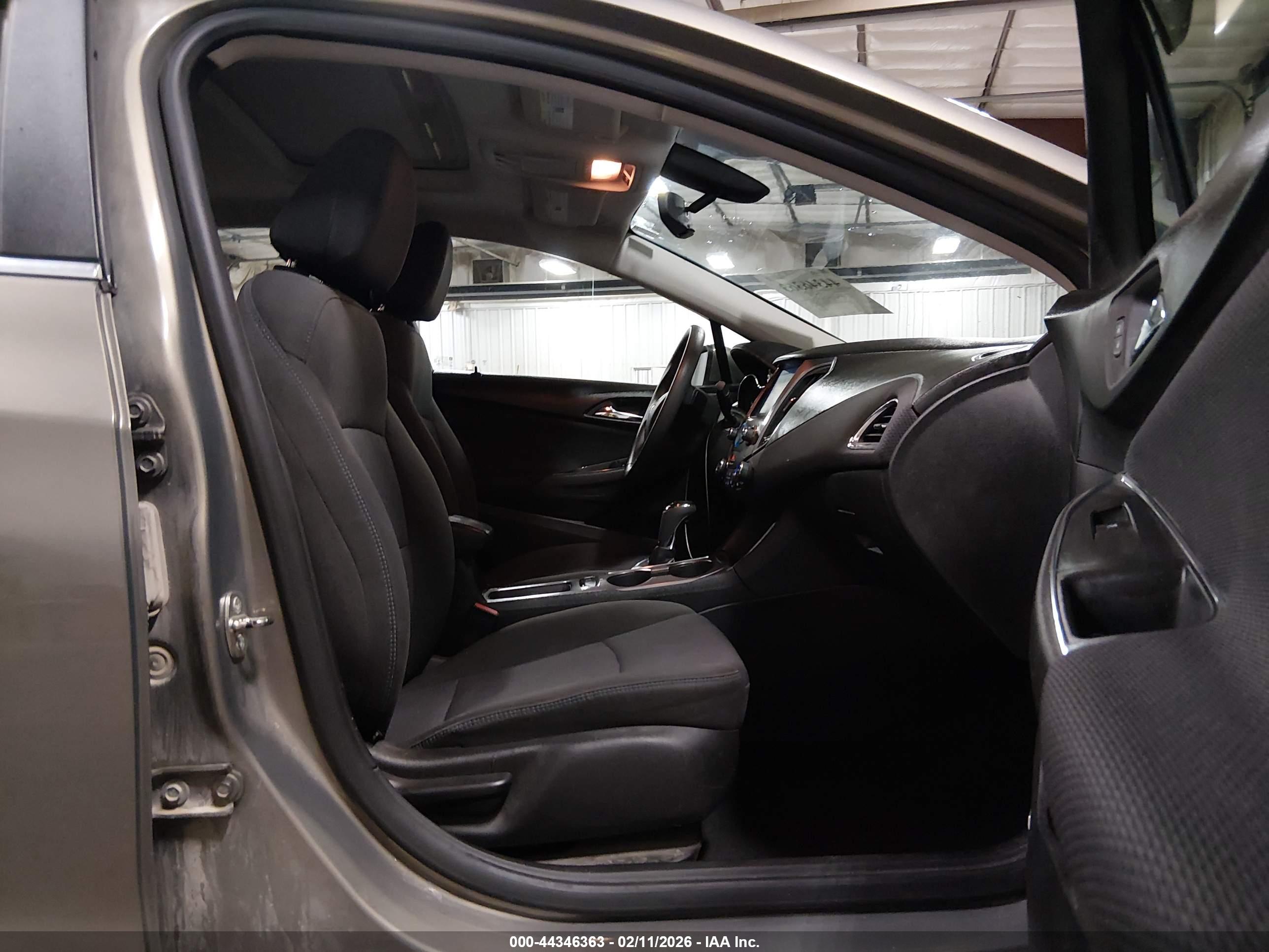 CHEVROLET CRUZE image 5