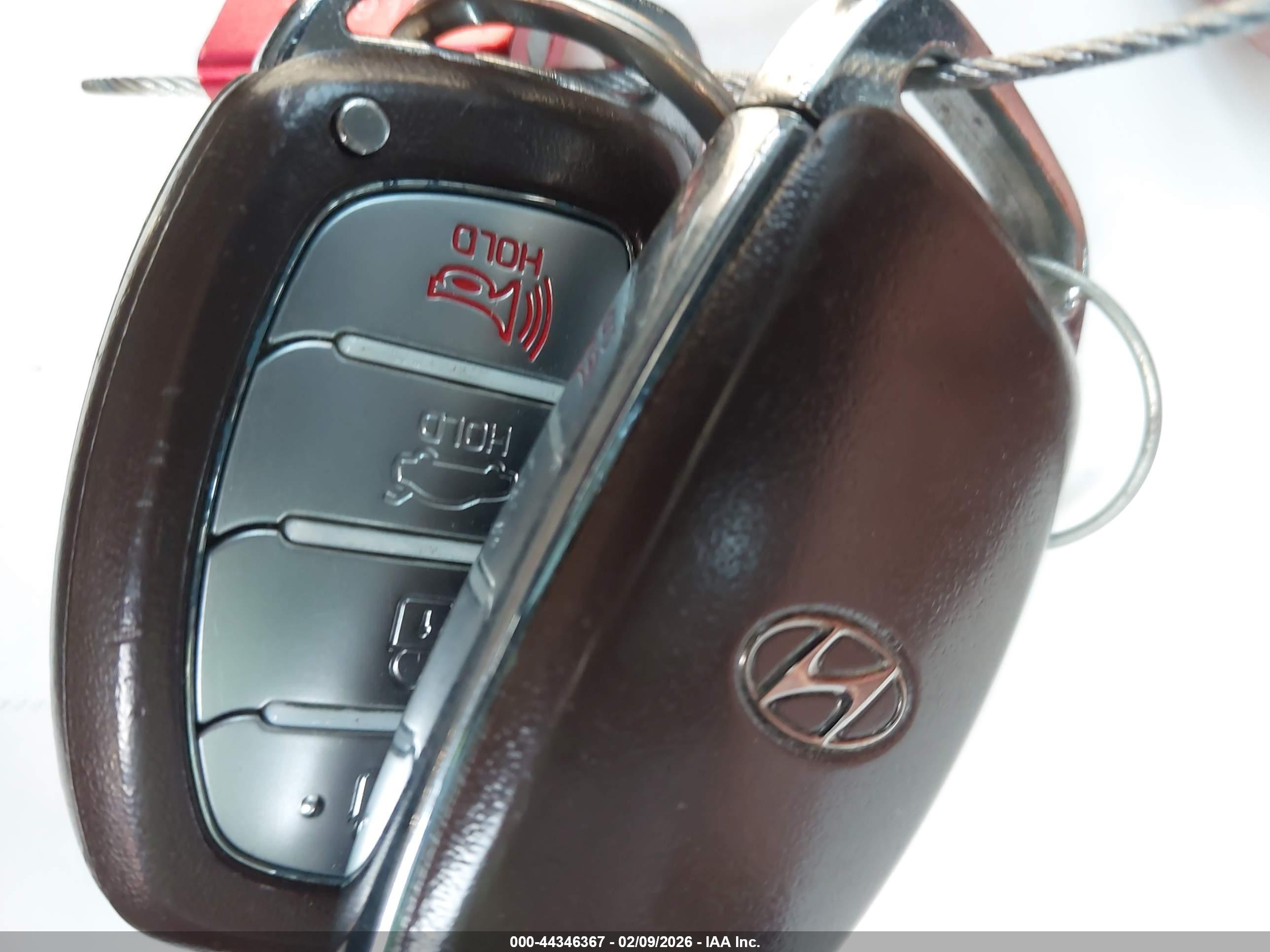 HYUNDAI SONATA image 11