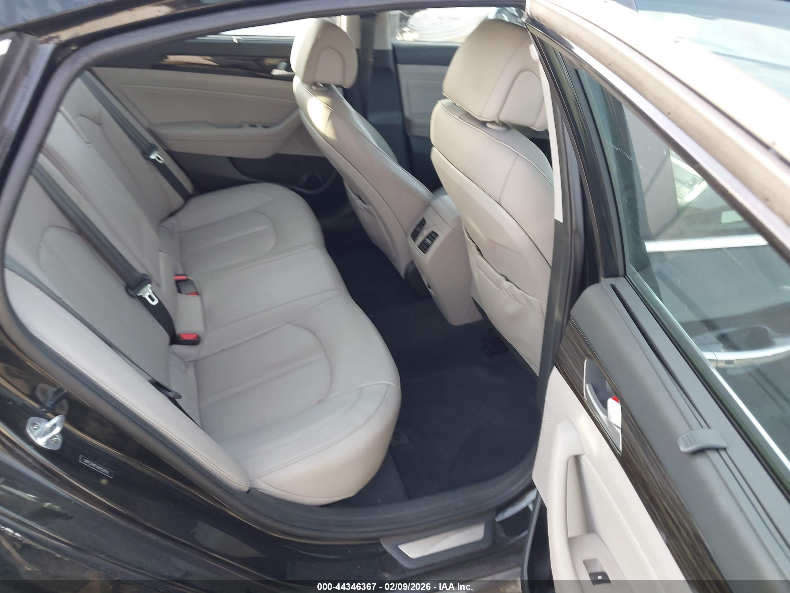 HYUNDAI SONATA image 8