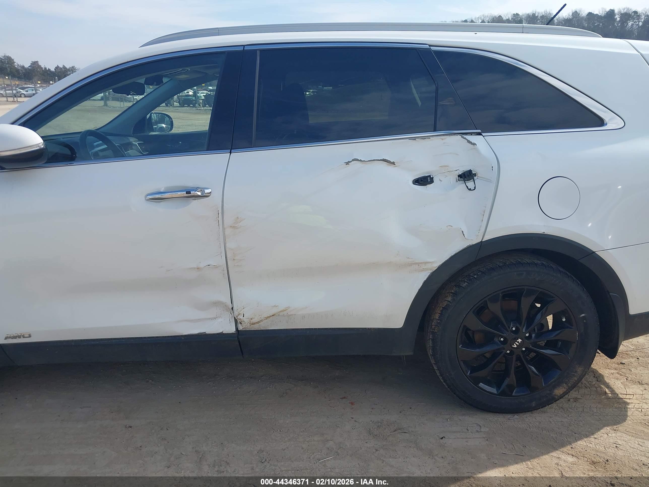 KIA SORENTO image 6