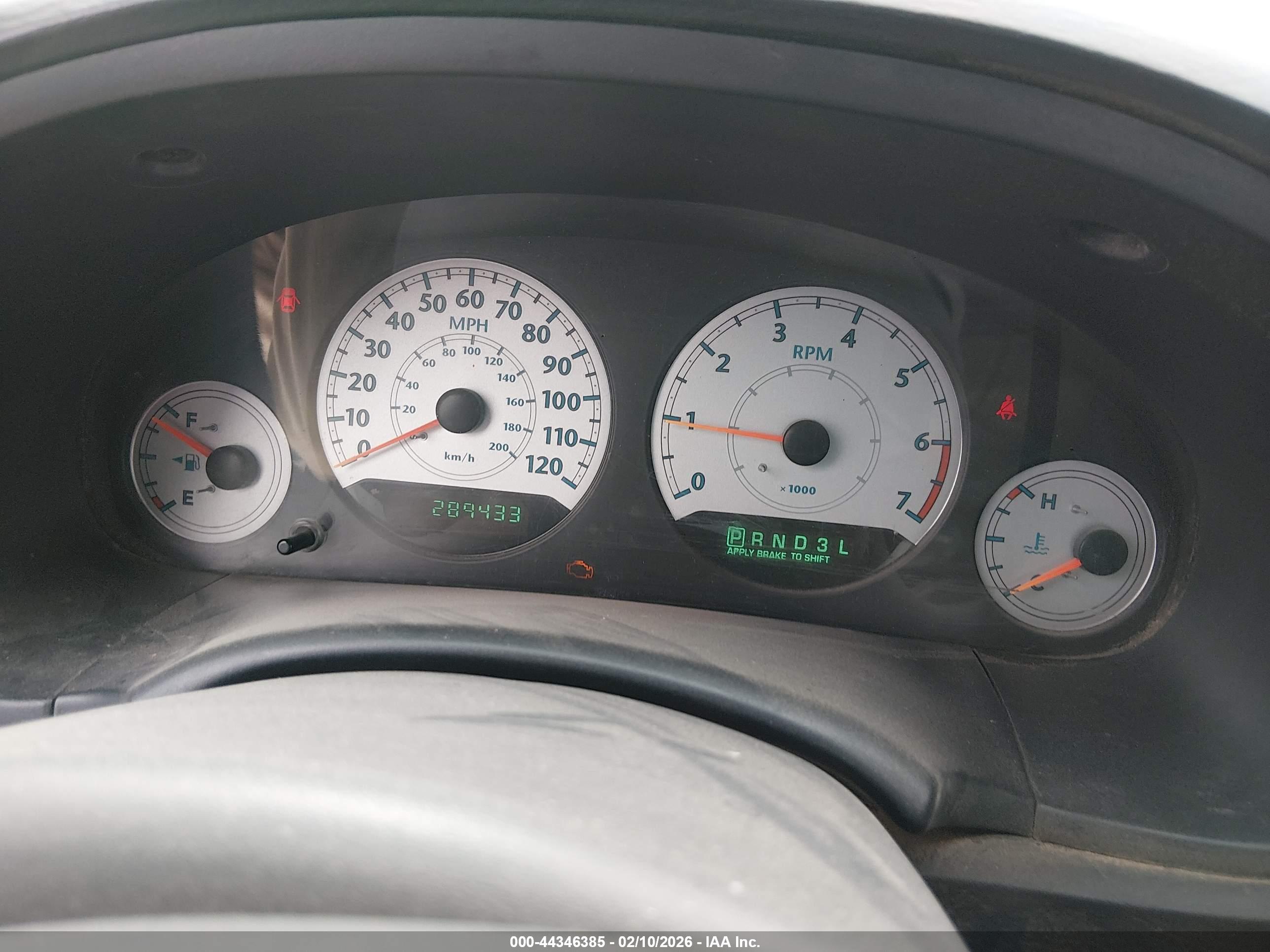 CHRYSLER TOWN image 7