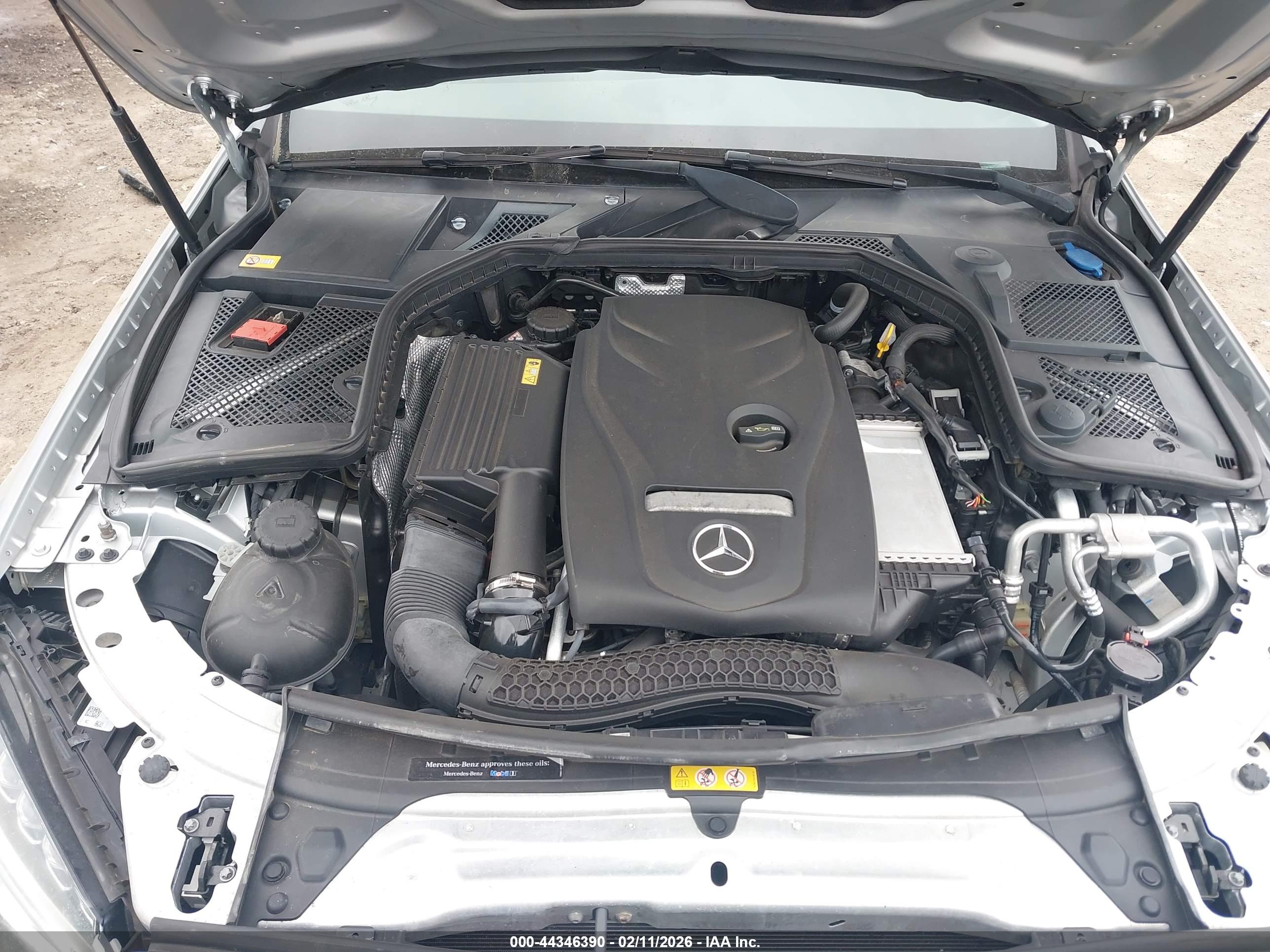 MERCEDES-BENZ C-CLASS image 10
