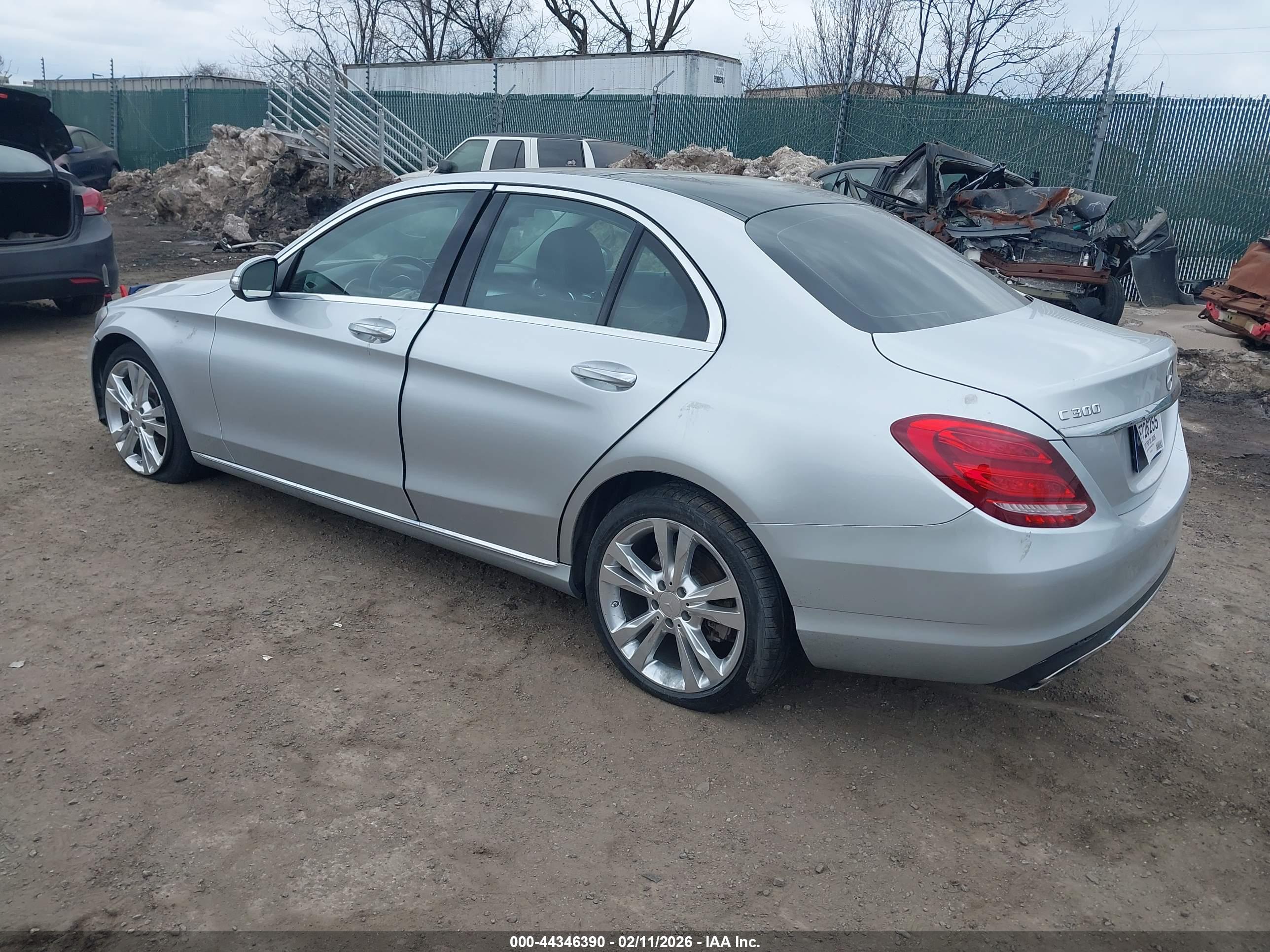MERCEDES-BENZ C-CLASS image 3