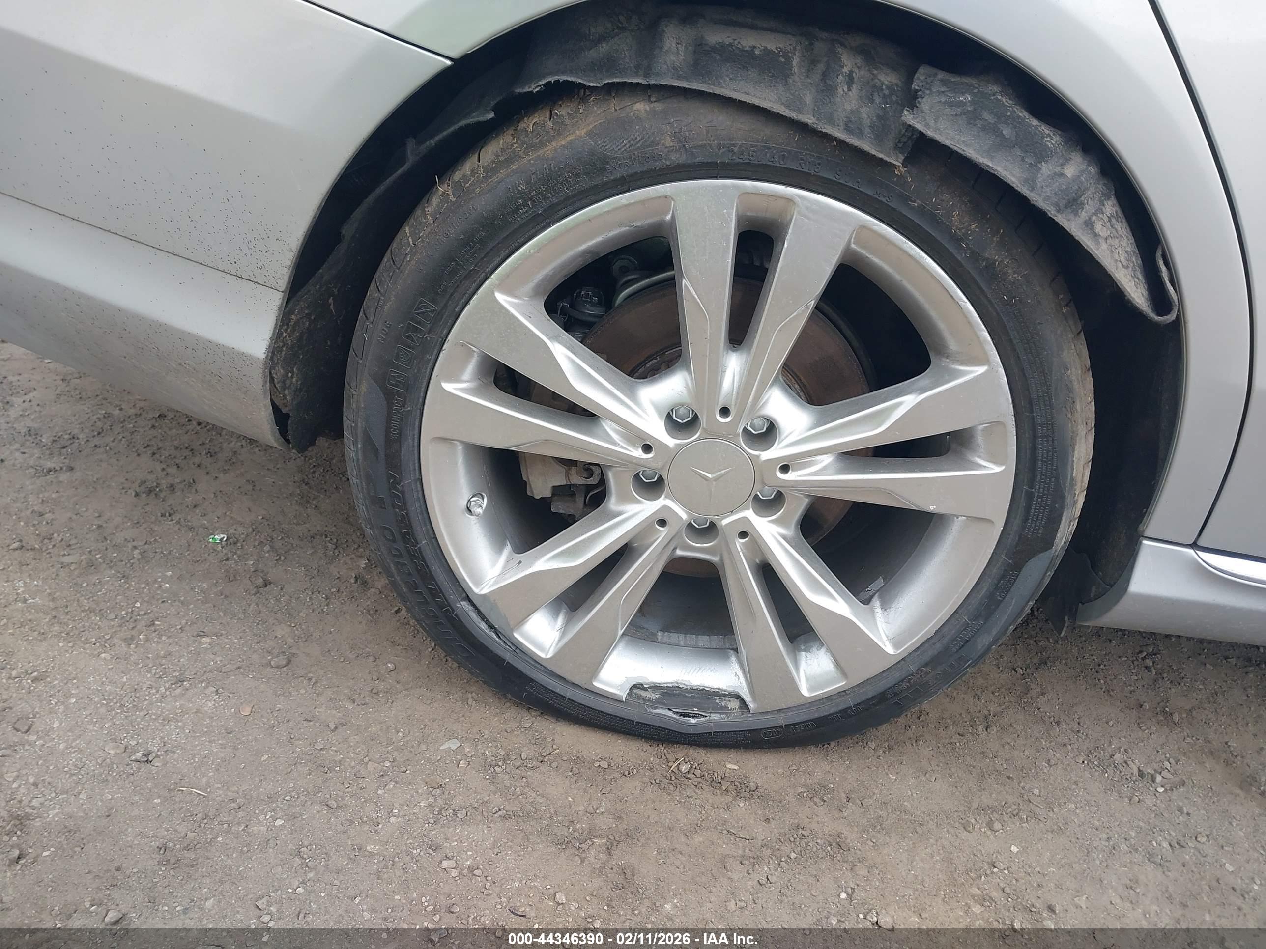 MERCEDES-BENZ C-CLASS image 6