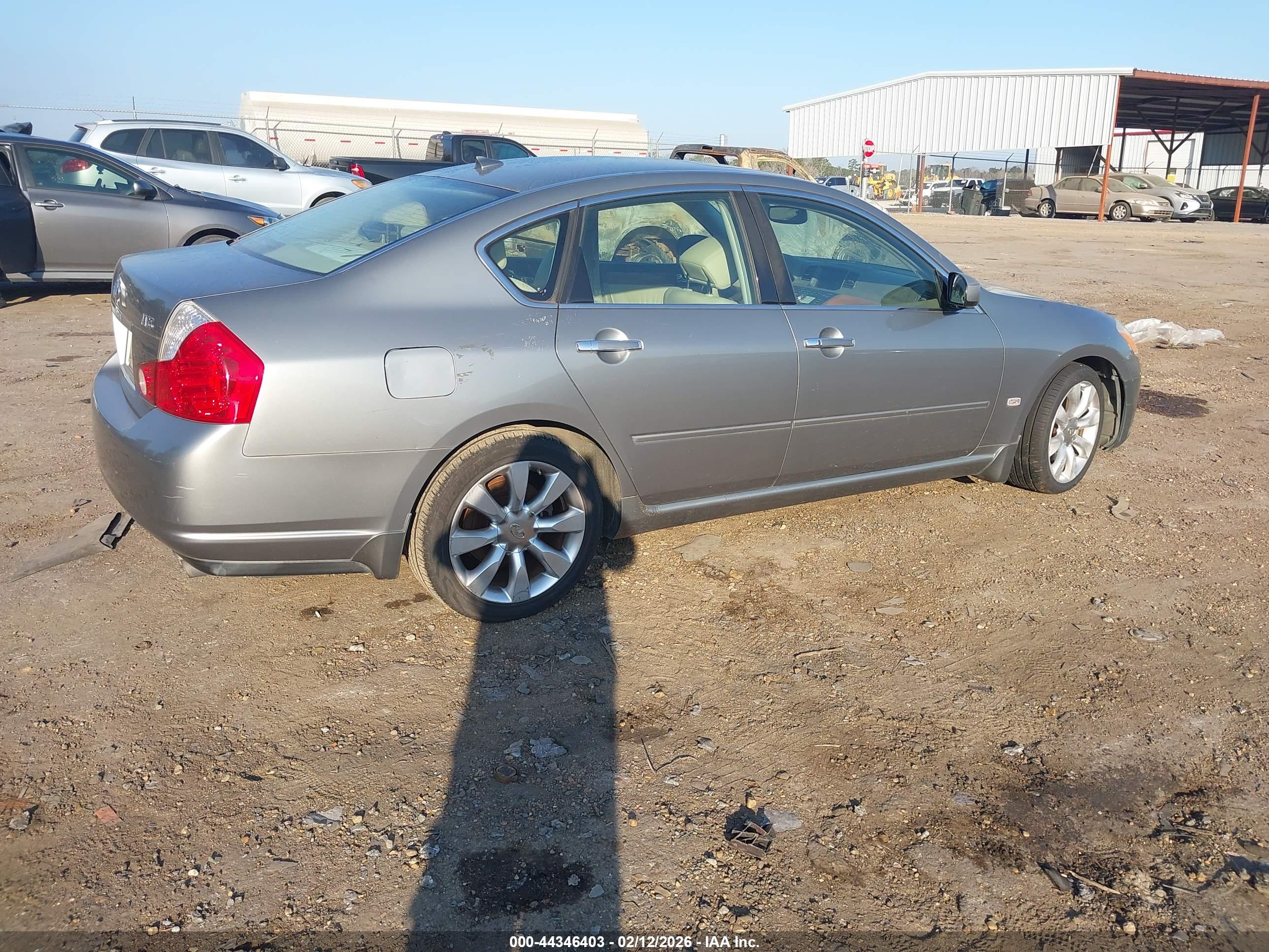 INFINITI M35 image 4