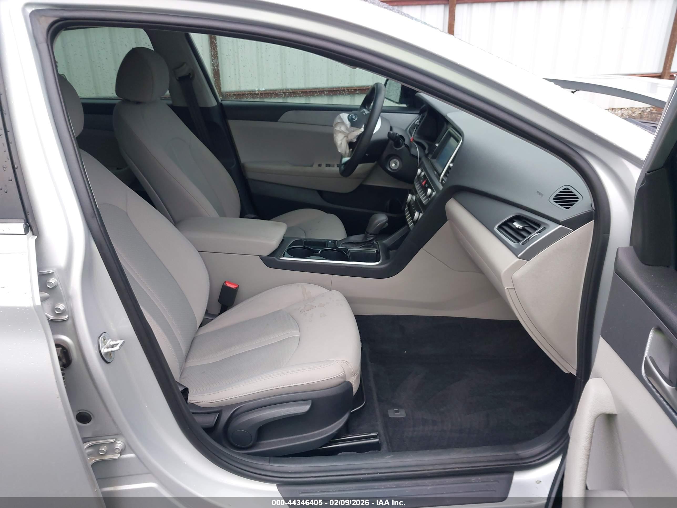 HYUNDAI SONATA image 5