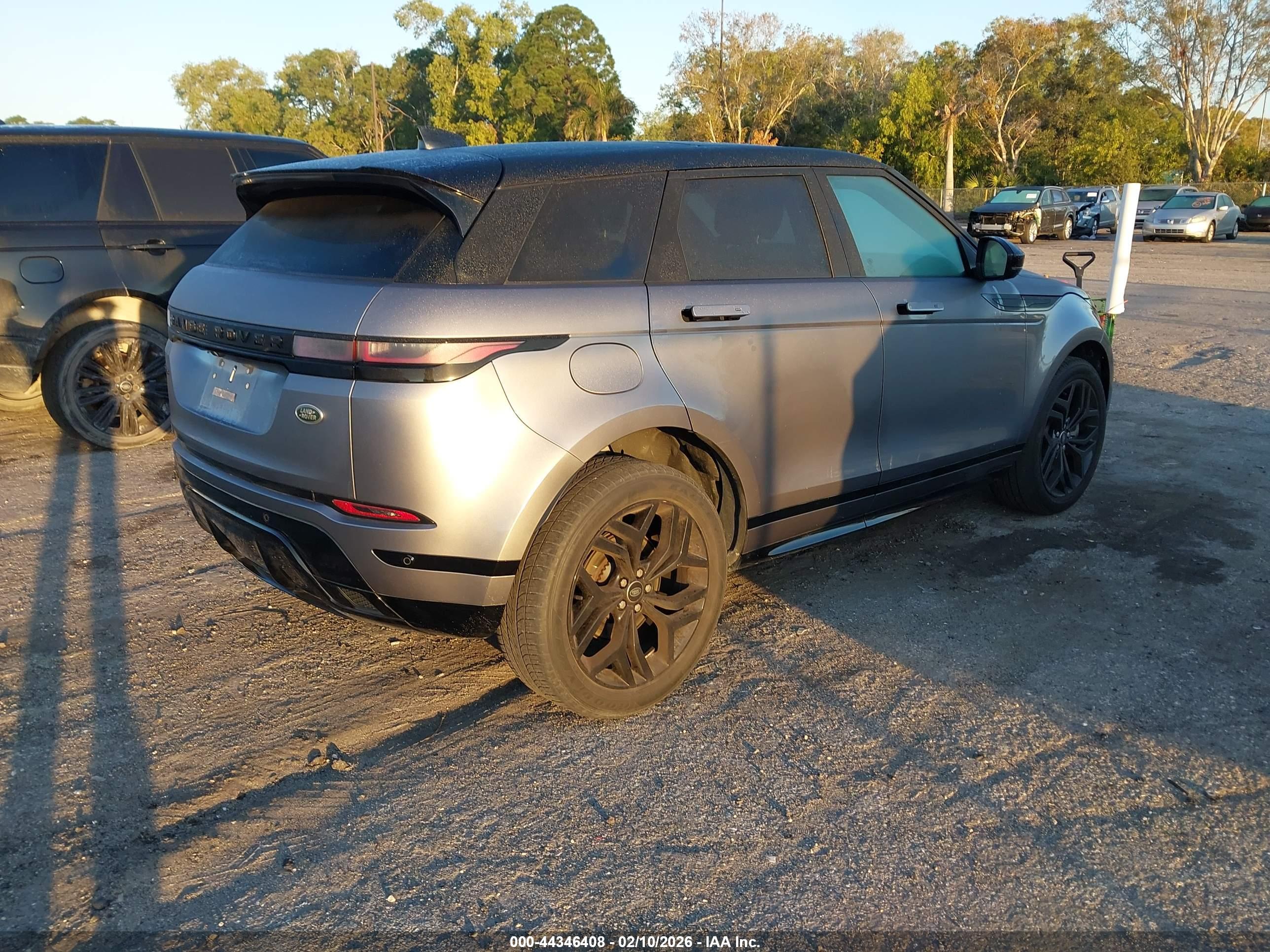 LAND ROVER image 4