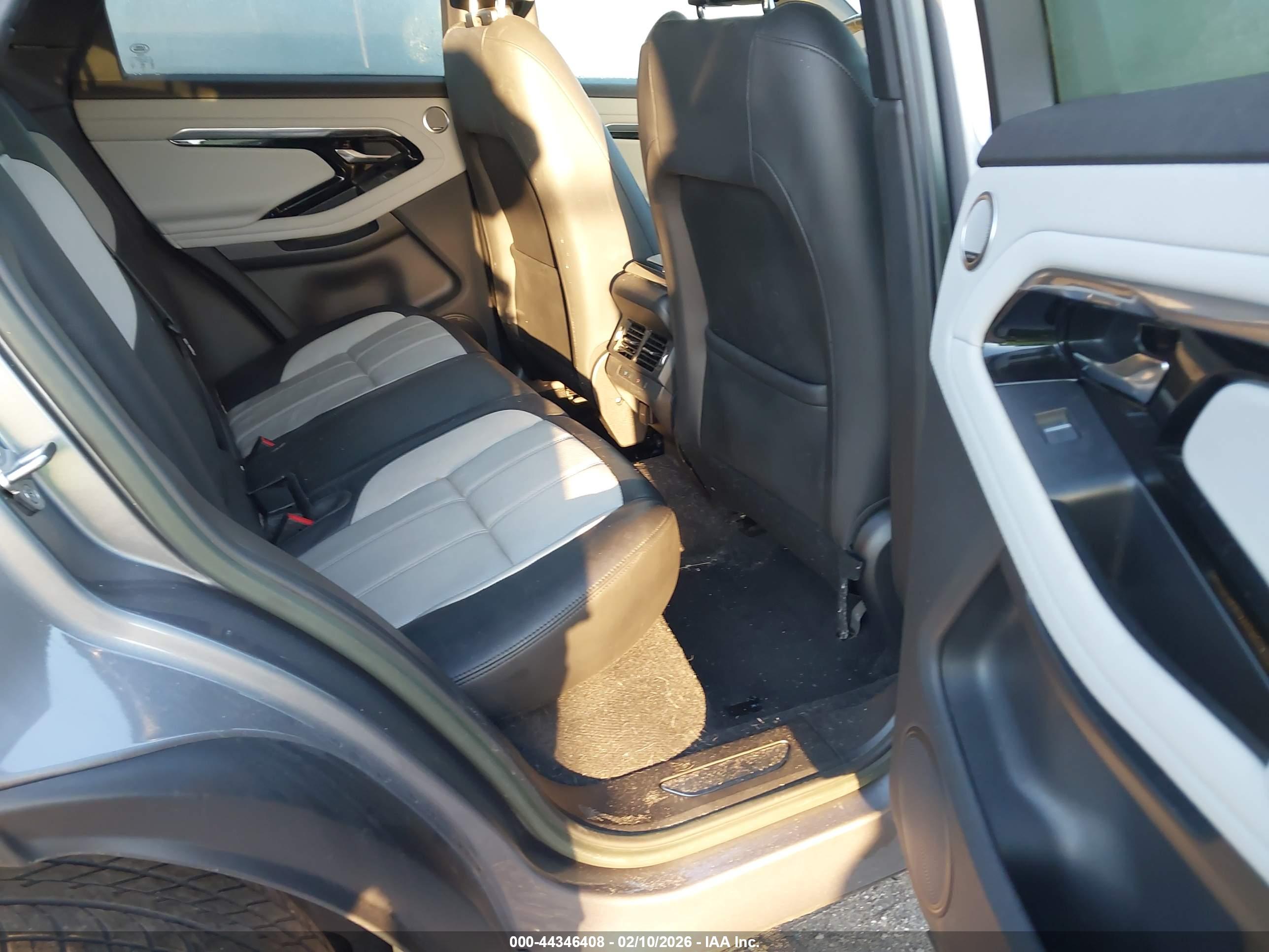 LAND ROVER image 8