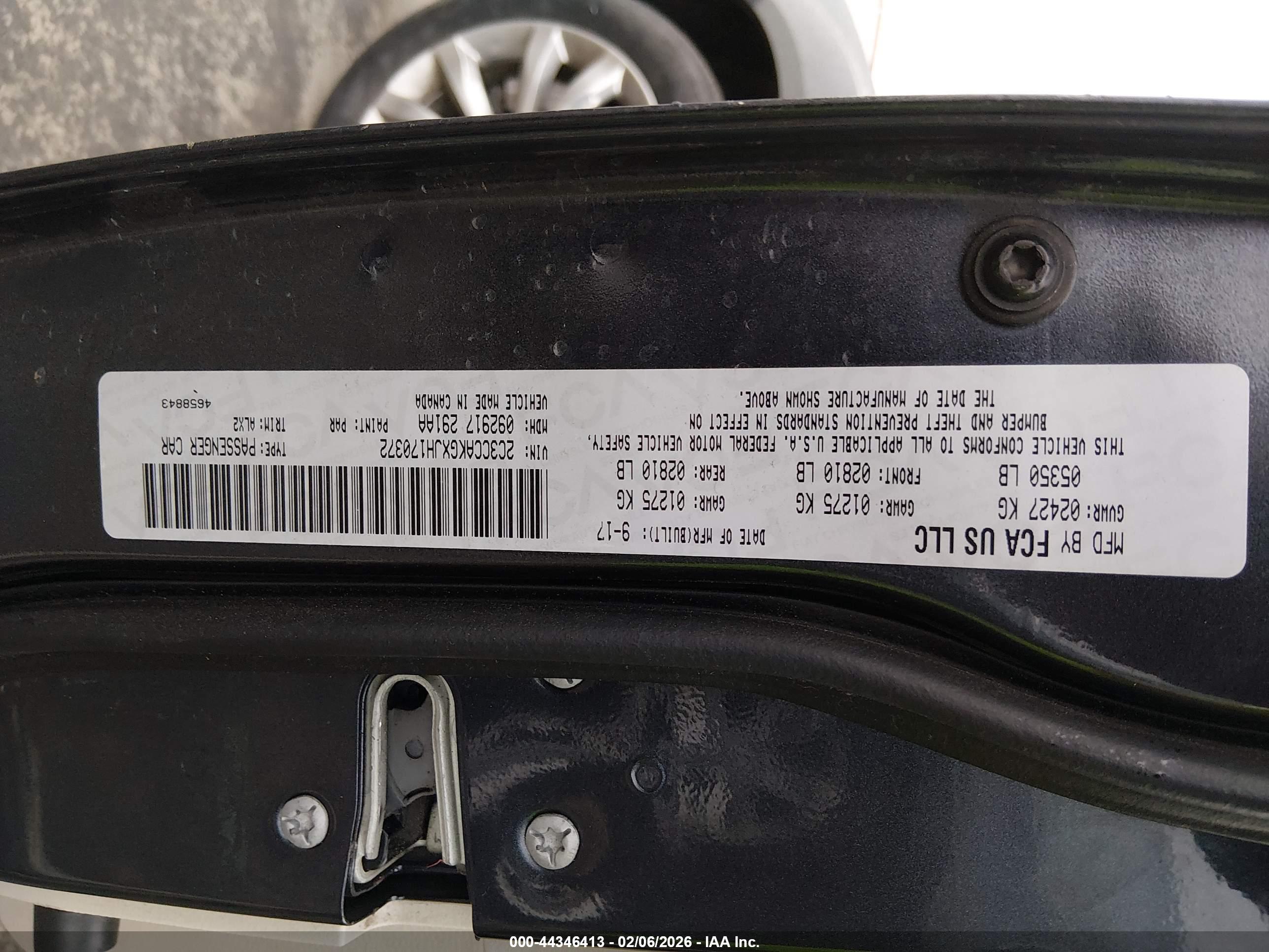 CHRYSLER 300 image 9