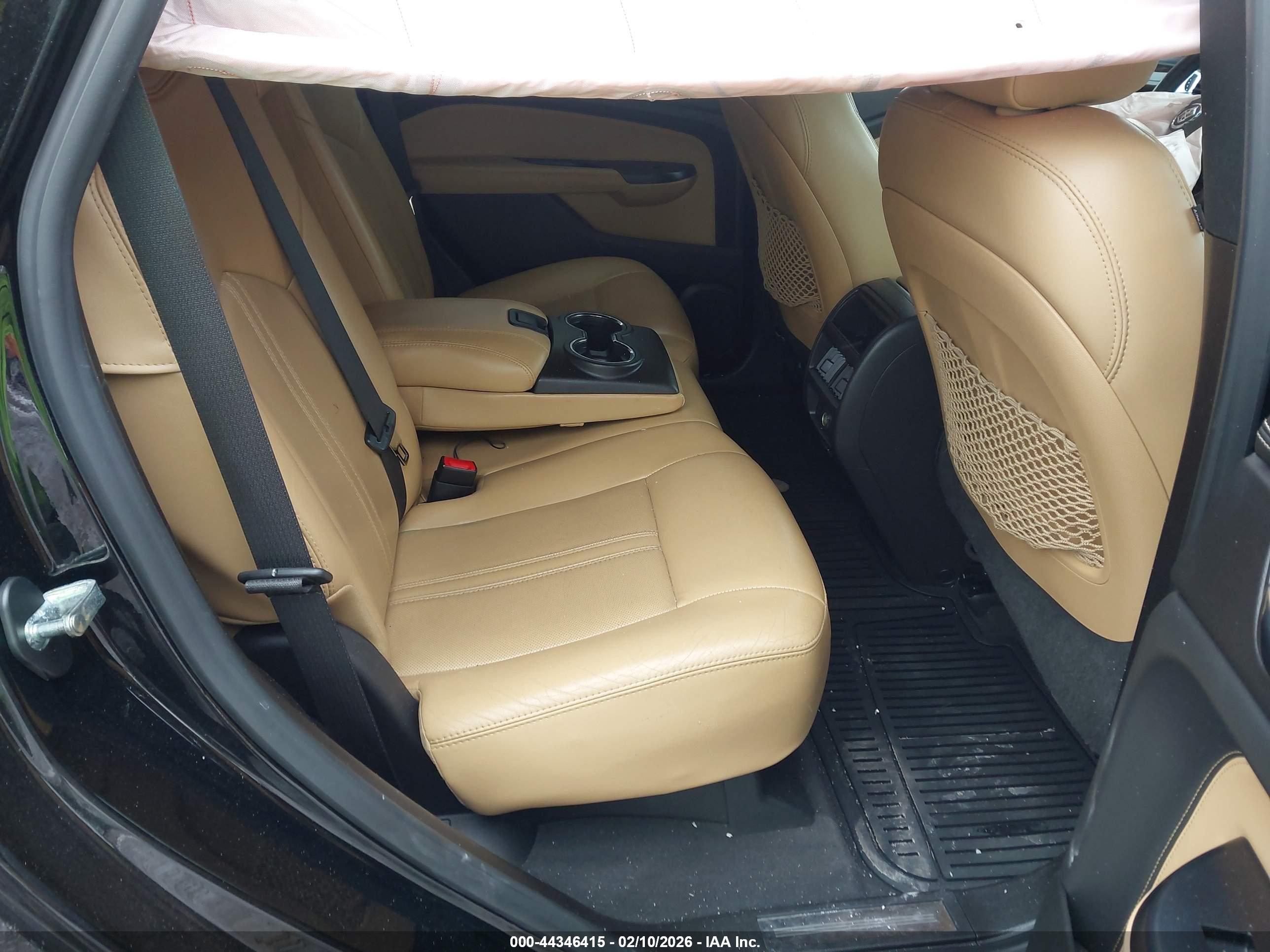 CADILLAC SRX image 8
