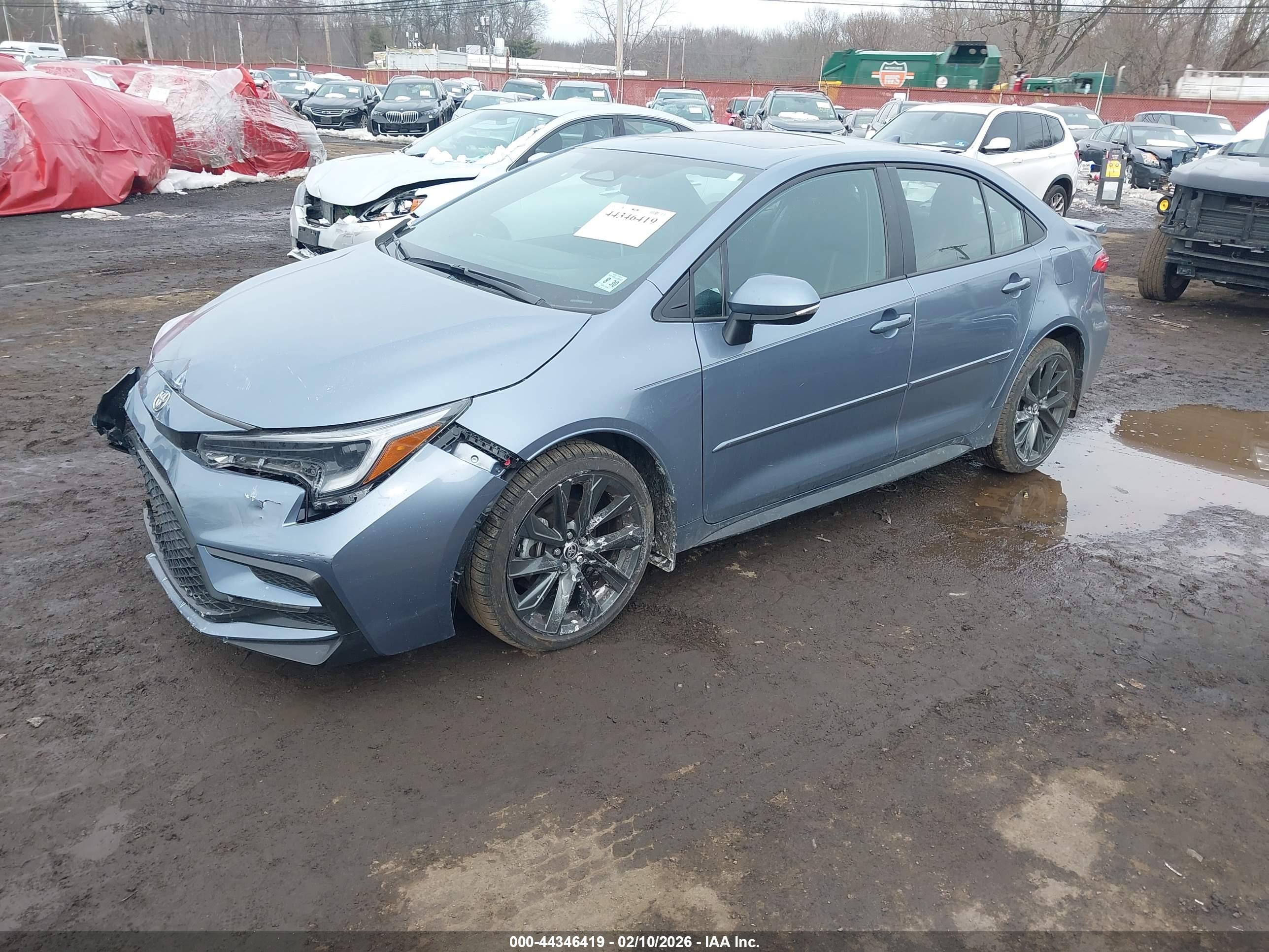TOYOTA COROLLA image 2