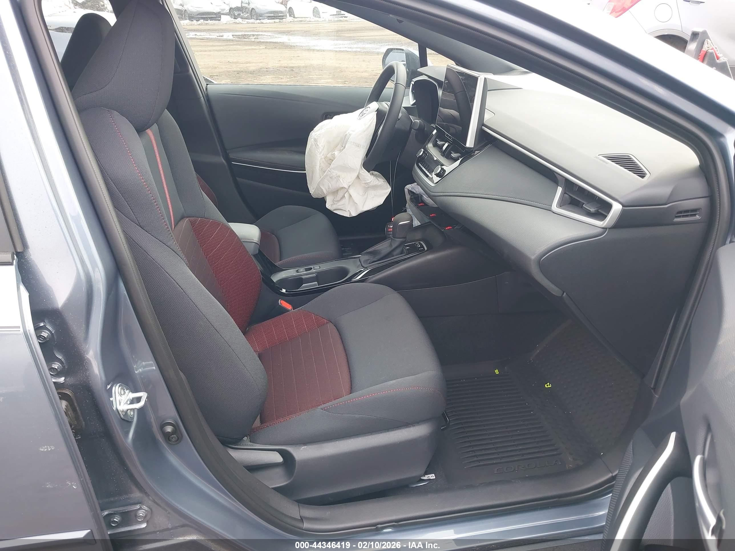 TOYOTA COROLLA image 5