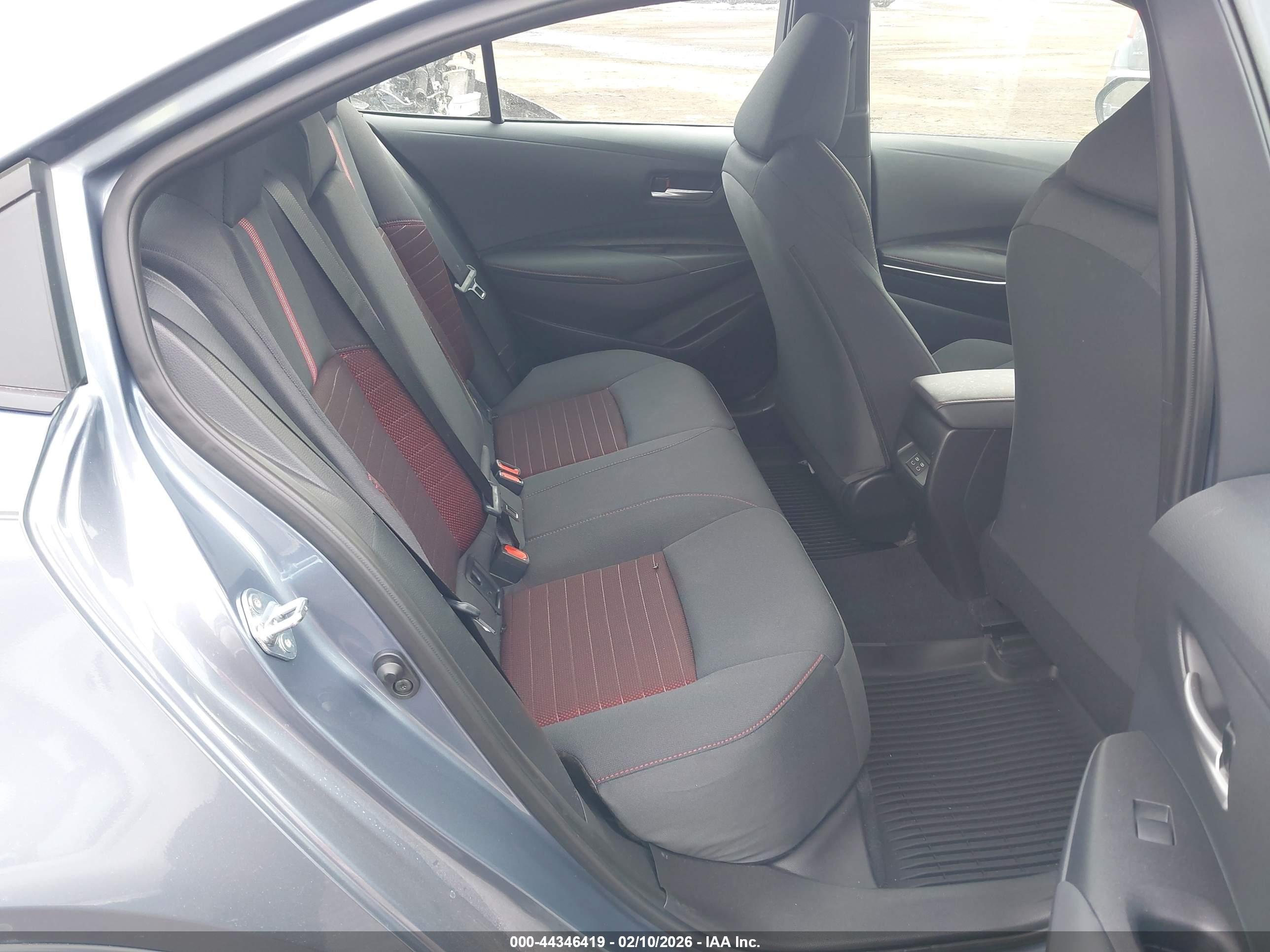 TOYOTA COROLLA image 8