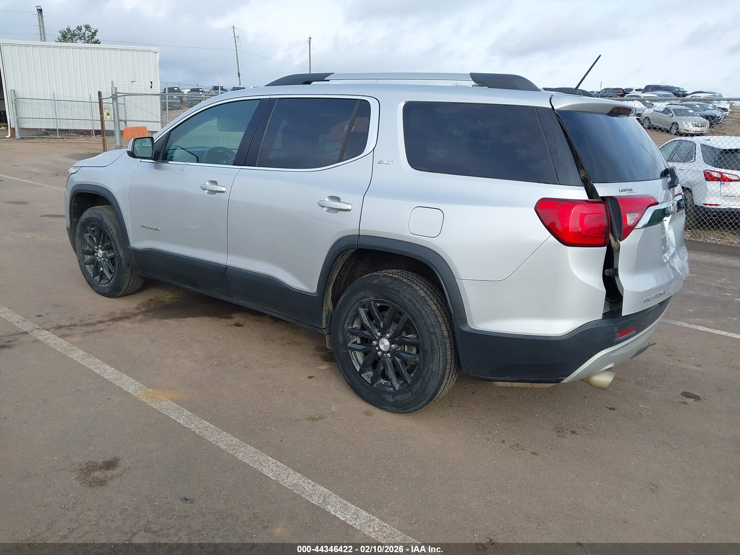 GMC ACADIA image 3