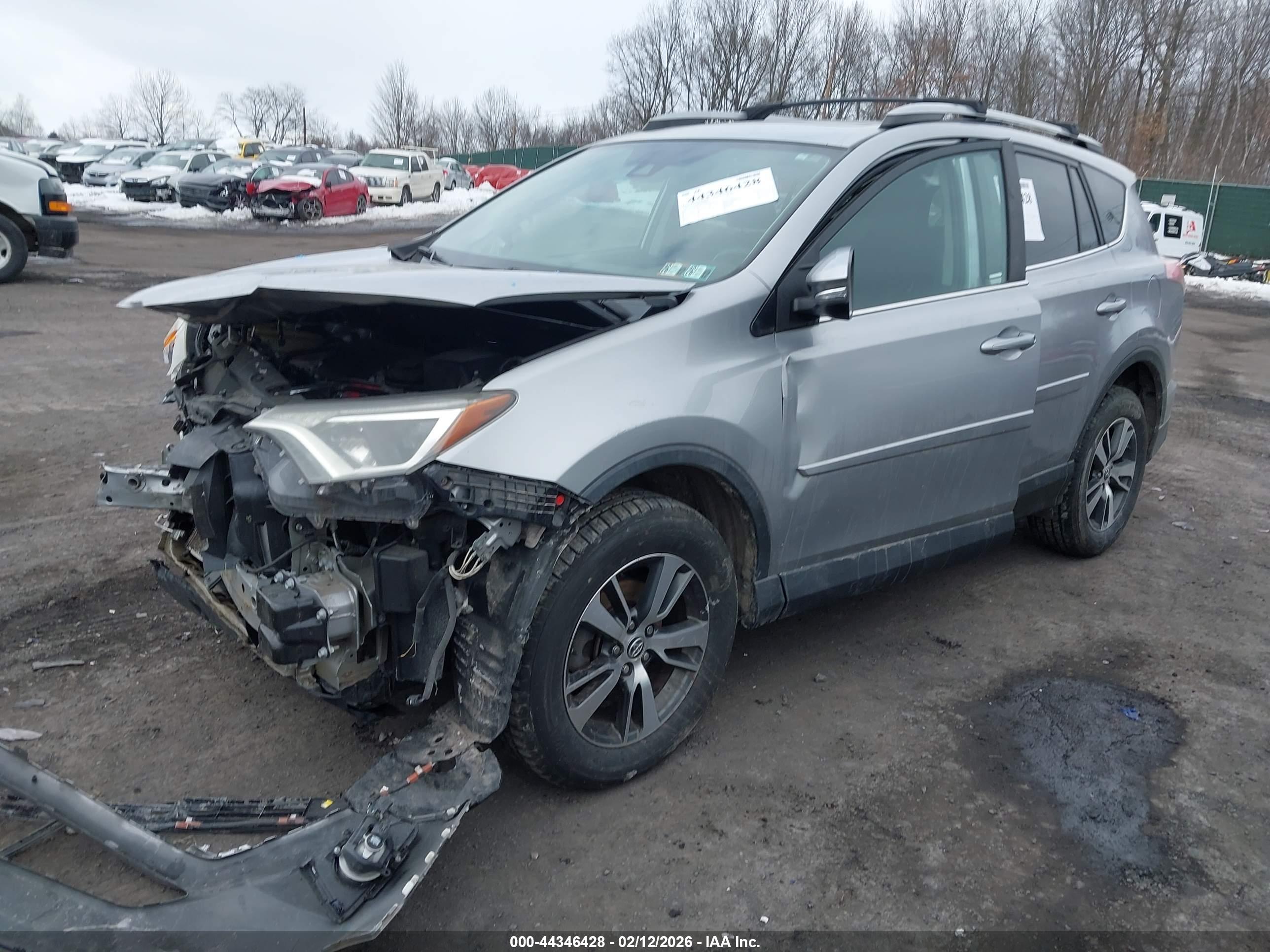 TOYOTA RAV4 image 2