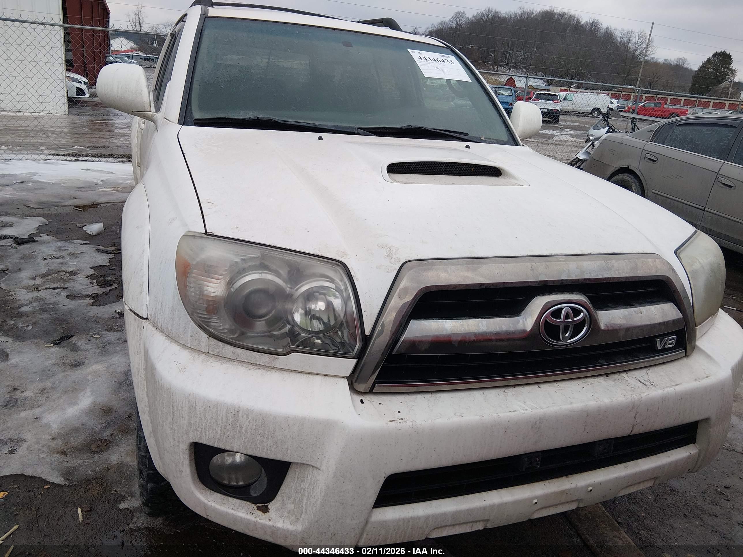 TOYOTA 4RUNNER image 6