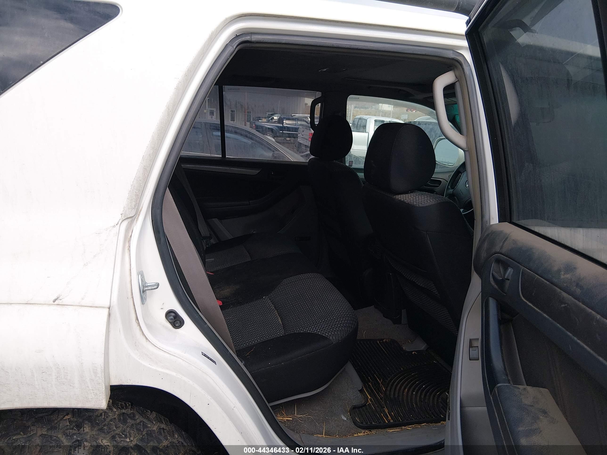 TOYOTA 4RUNNER image 8