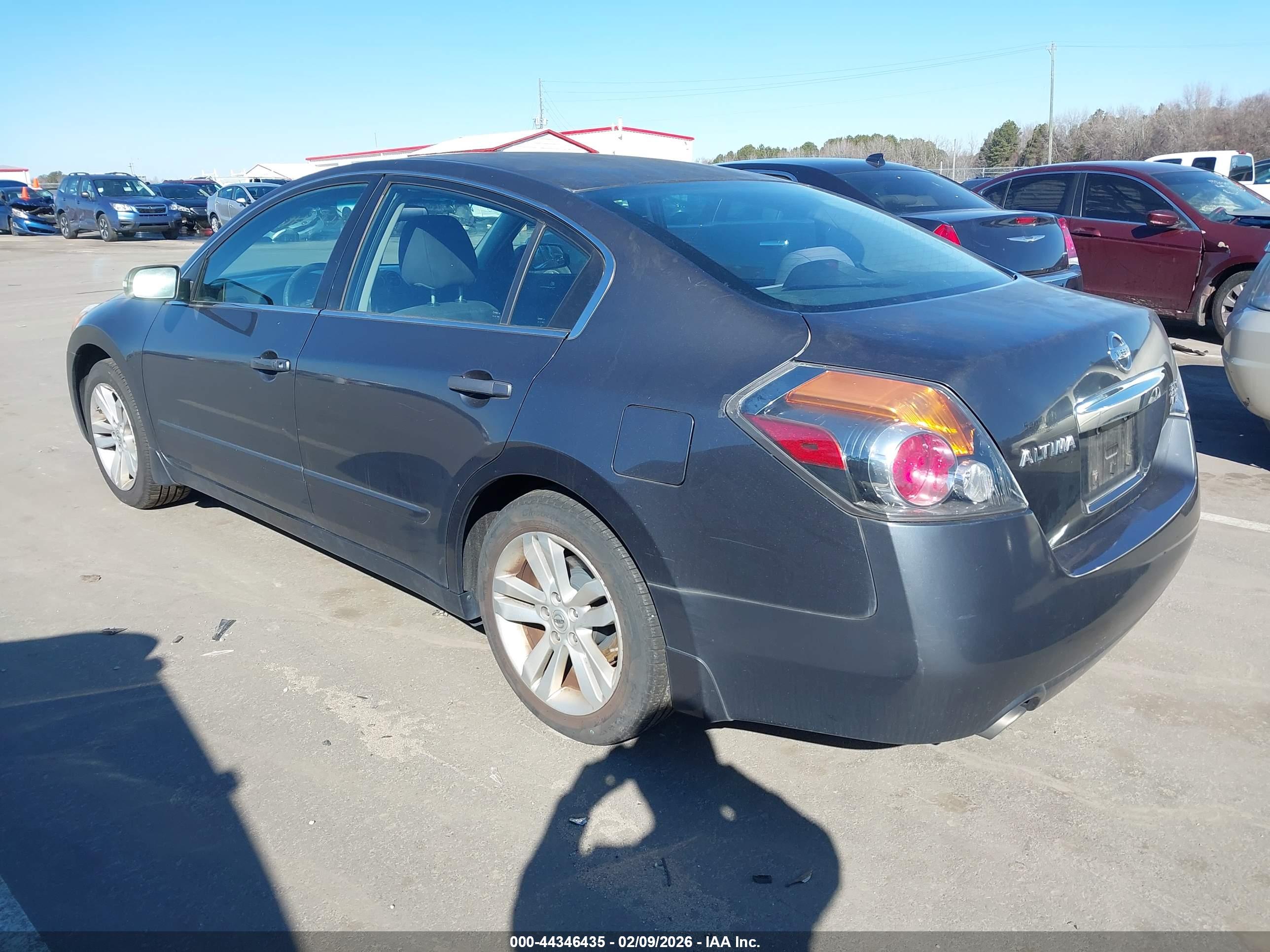 NISSAN ALTIMA image 3