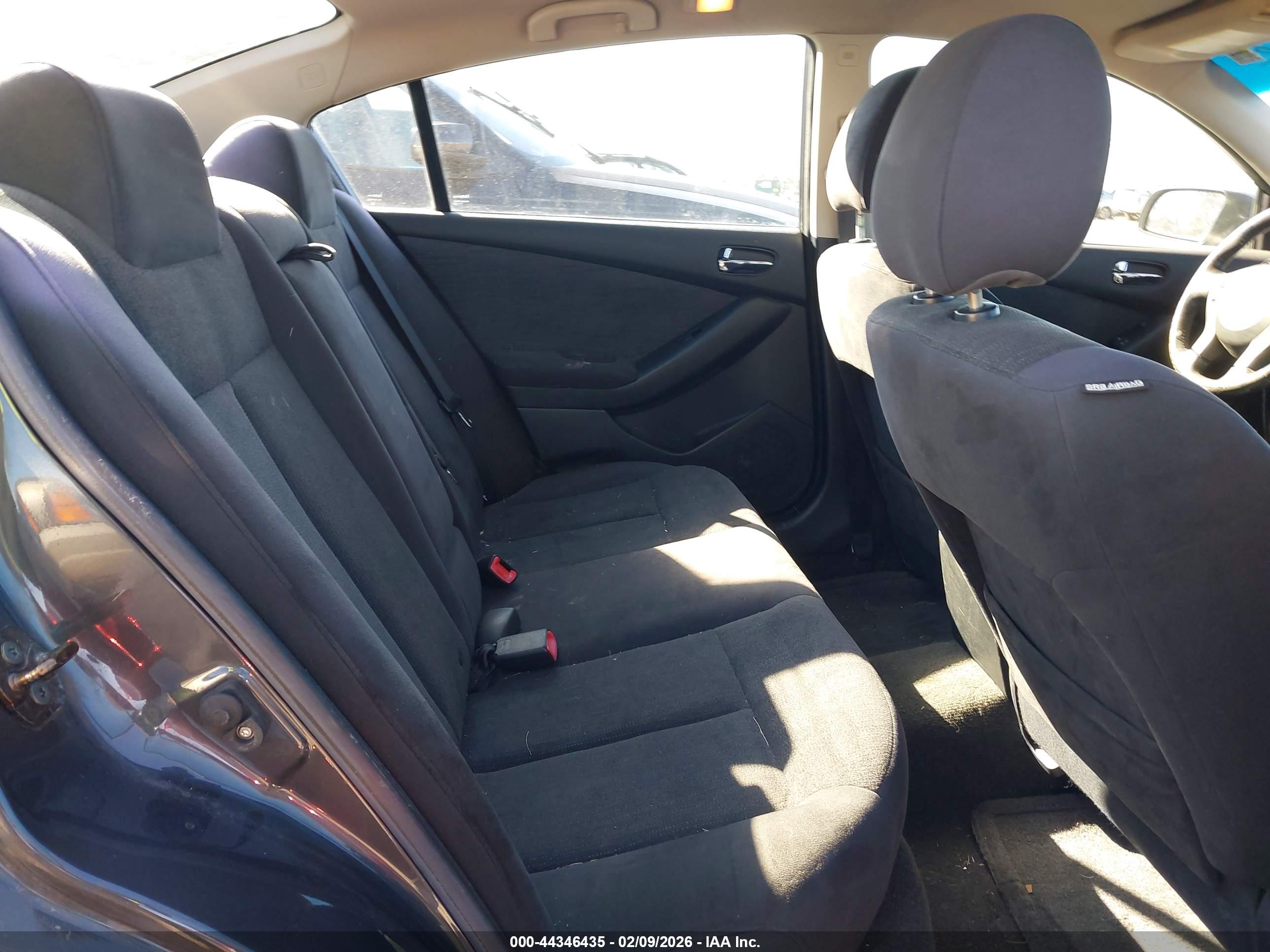 NISSAN ALTIMA image 8