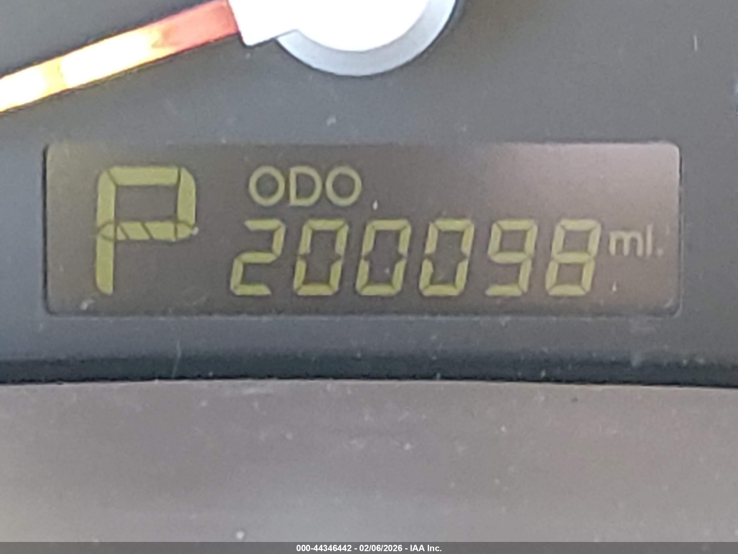 KIA SEDONA image 7